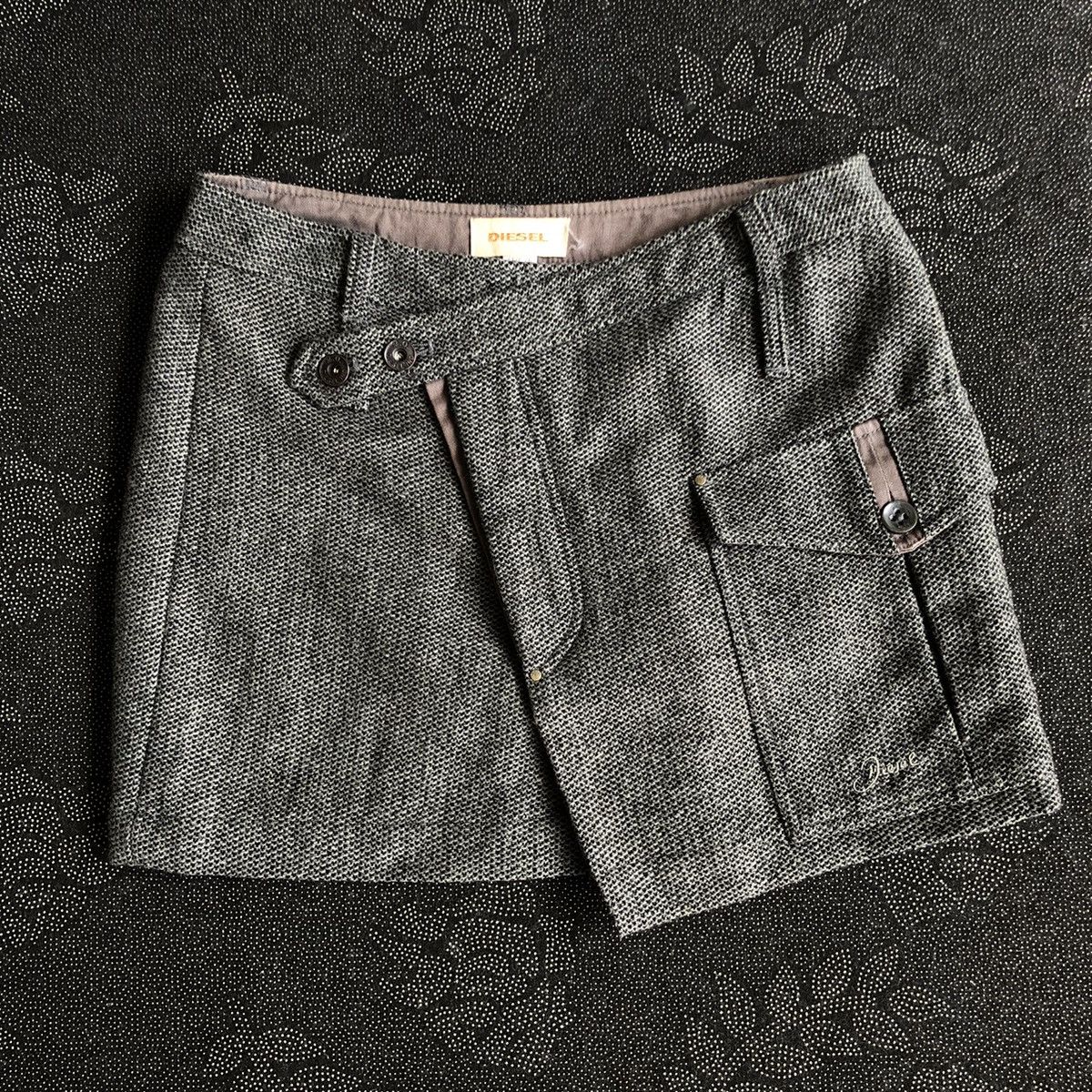Diesel DIESEL button fly mini skirt Size 29" - 1 Thumbnail