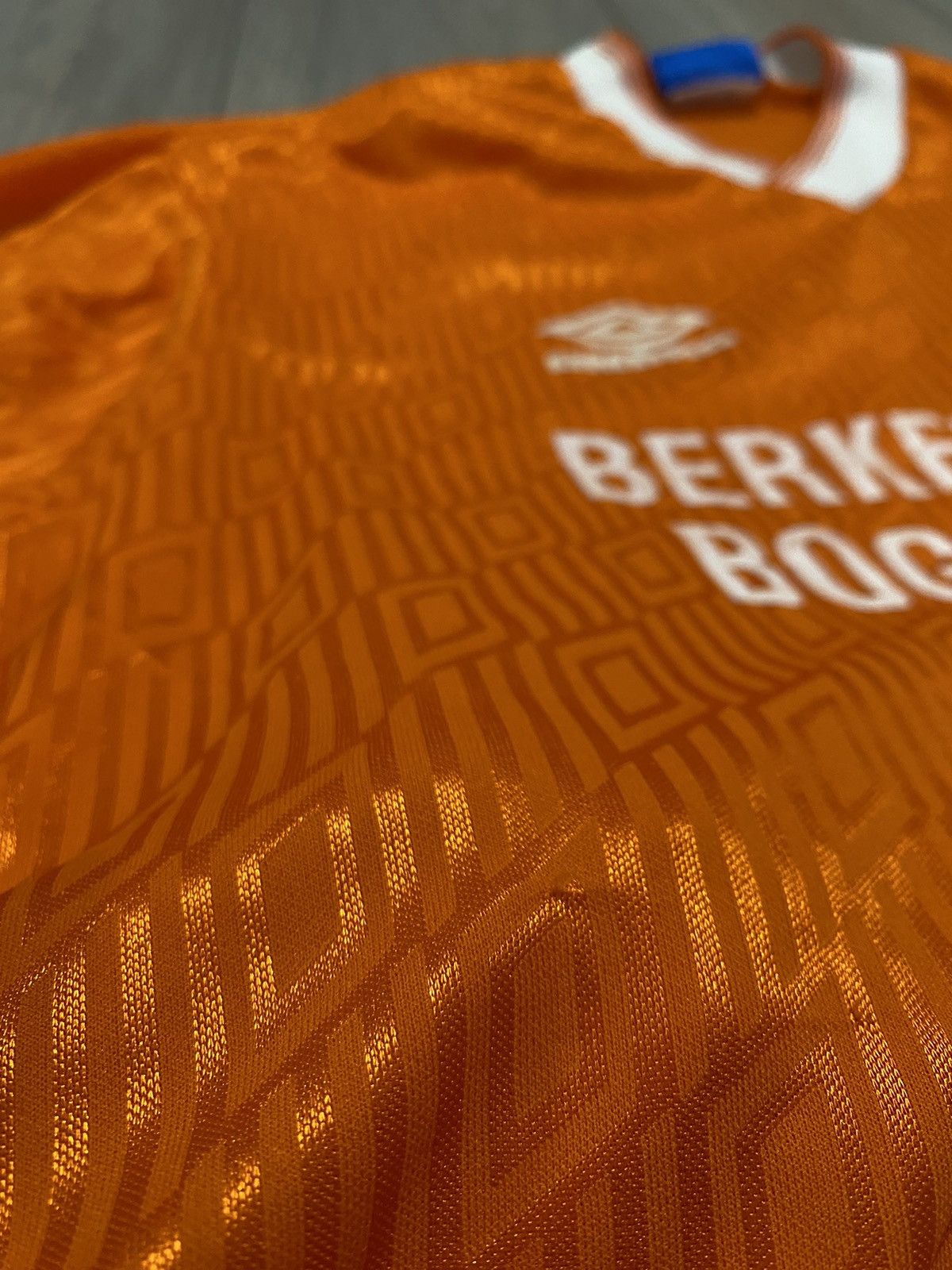 Umbro Vinatge 90s Jersey Umbro Berkeley Arms Bognor Regis Pub Bar Size US XL / EU 56 / 4 - 7 Thumbnail