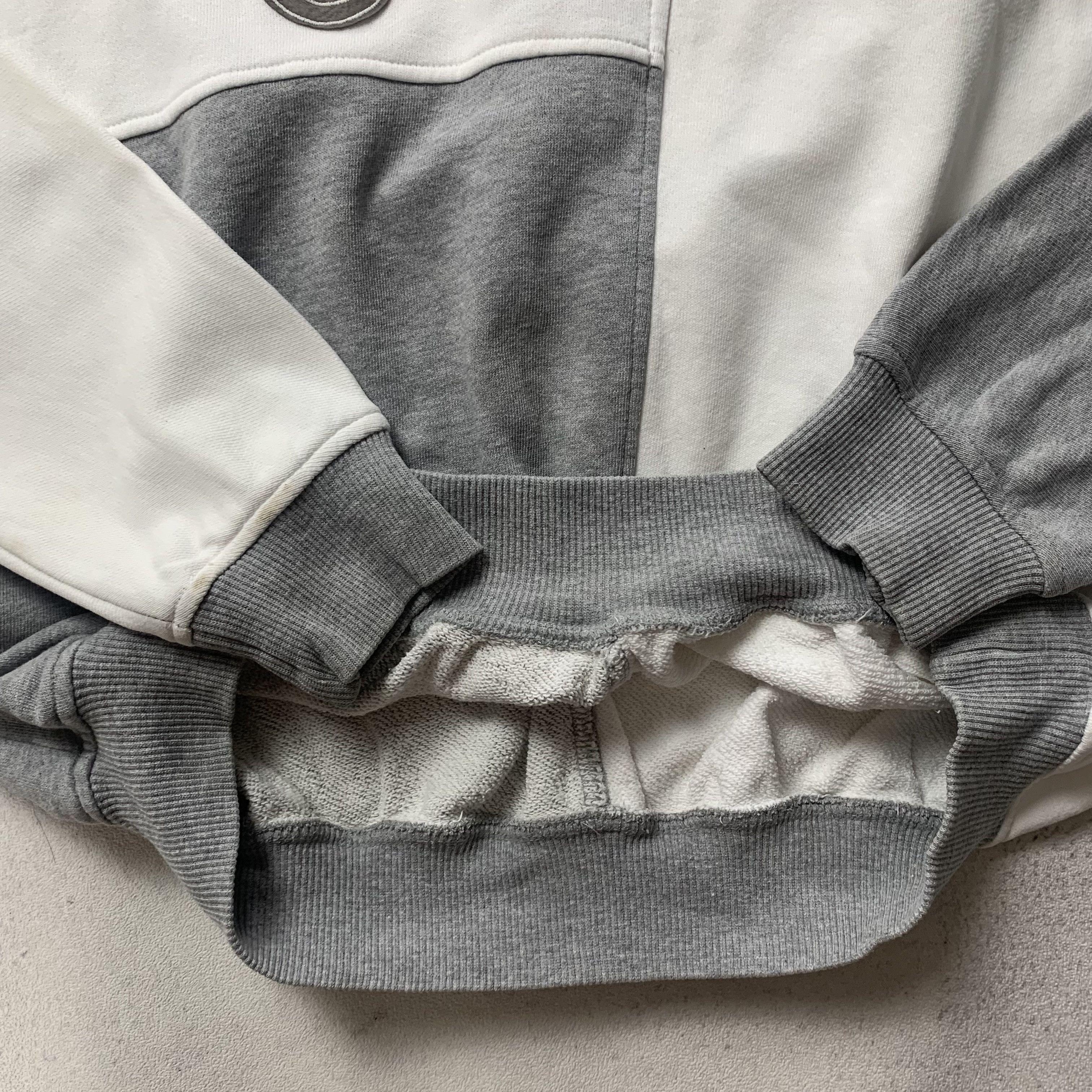 Vintage Vintage PIASPORTS Sweatshirt Crewneck Size US L / EU 52-54 / 3 - 7 Thumbnail