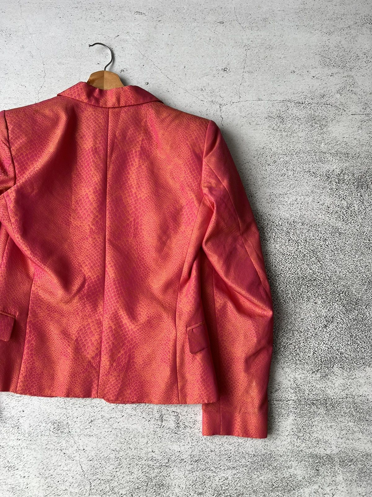 Versace Jeans Couture Vintage Versace Jeans Couture Blazer Pink Made in Italy Rare Size M / US 6-8 / IT 42-44 - 5 Thumbnail