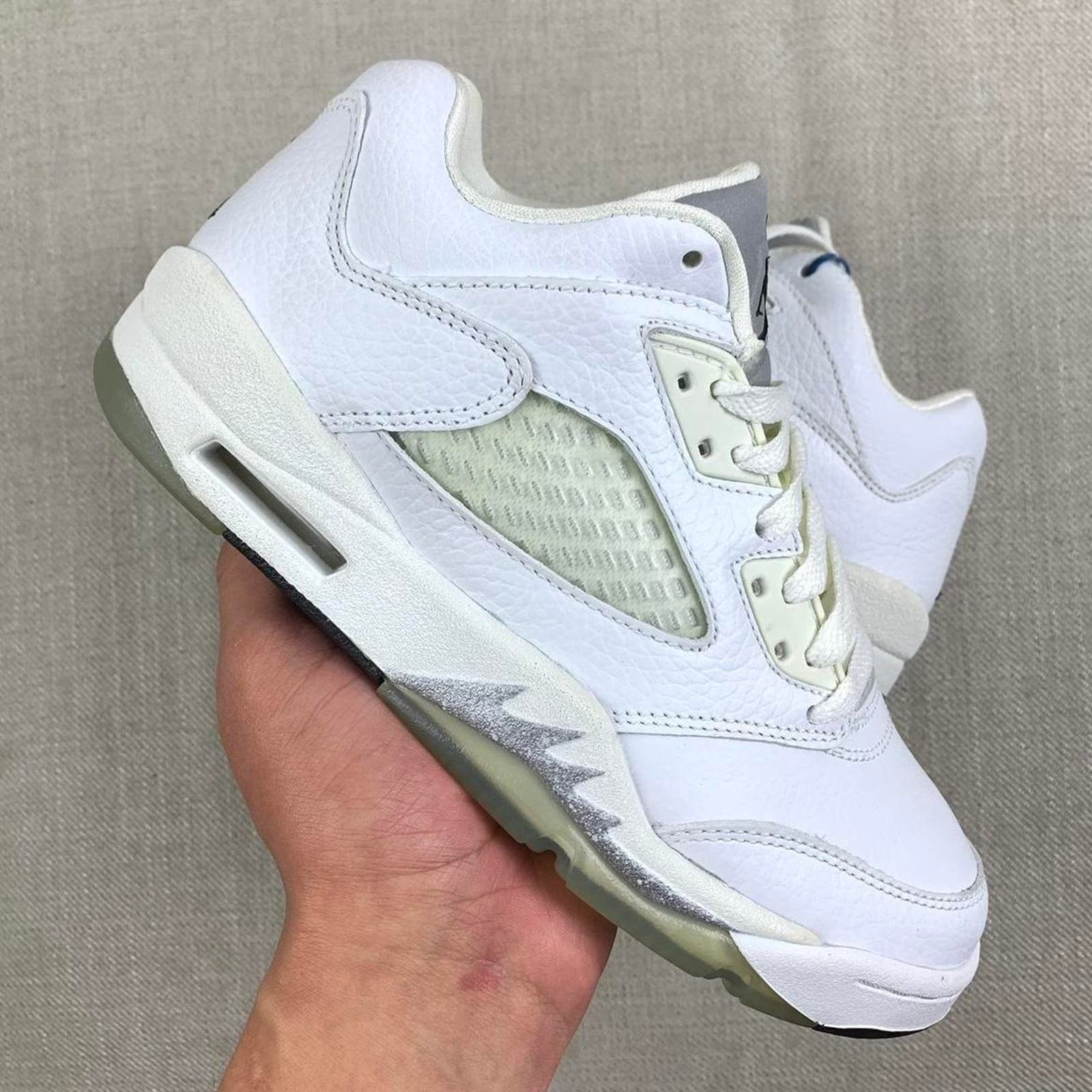 image of 2007 Jordan 5 Low “White Metallic” Shoes, Women's (Size 6)