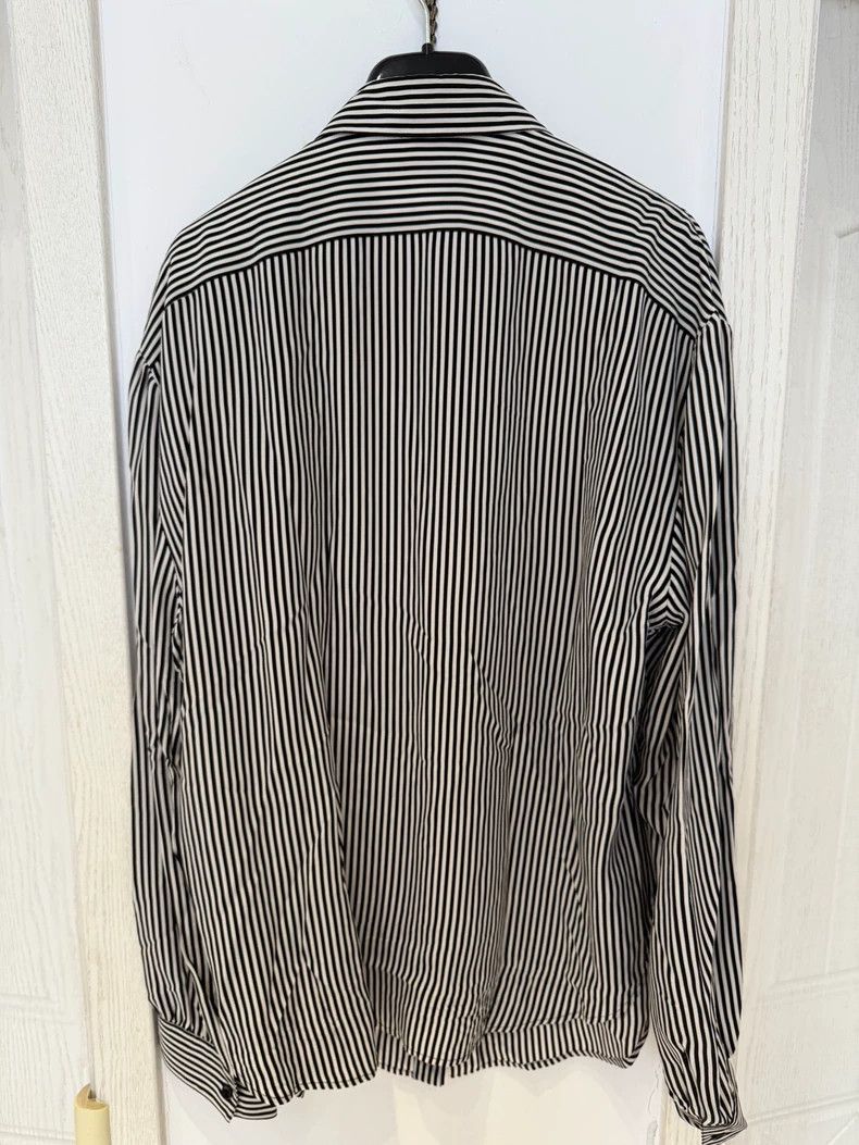 Saint Laurent Paris Saint Laurent Paris size 38 Silk shirt with mulberry silk Size US M / EU 48-50 / 2 - 2 Thumbnail