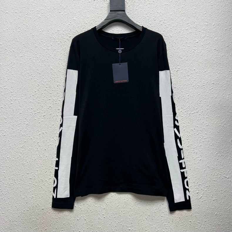 Louis Vuitton Louis Vuitton Side sleeve logo long-sleeve T-shirt Size US S / EU 44-46 / 1 - 1 Thumbnail