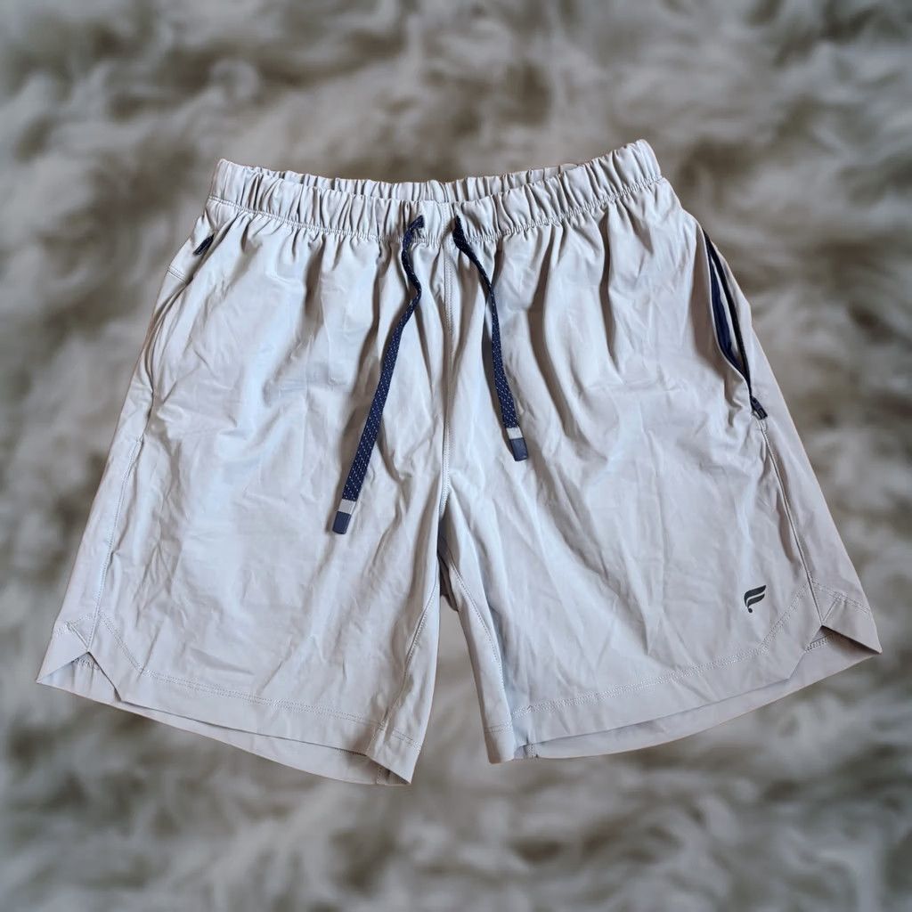 Fabletics VINTAGE? No. Size US 31 - 1 Thumbnail