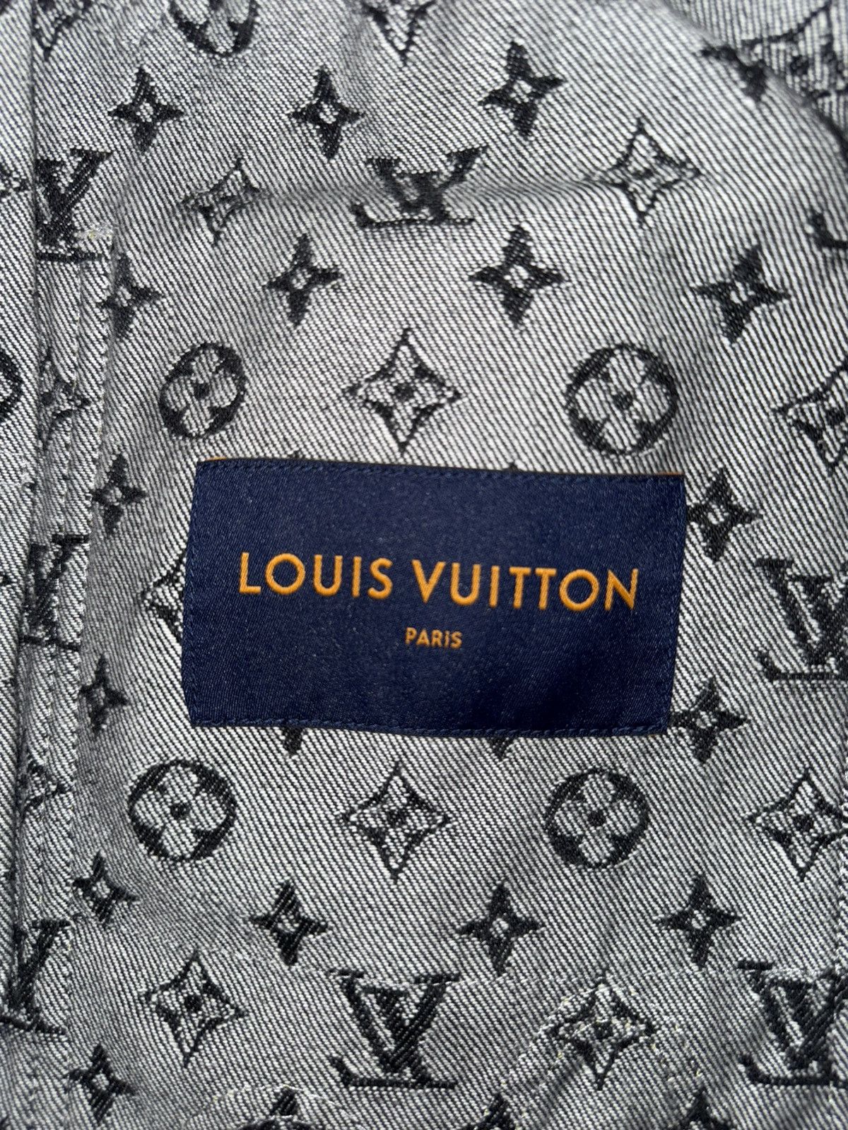 Louis Vuitton × Nigo LOUIS VUITTON X NIGO DARK BLUE DENIM MONOGRAM/STRIPED JACKET Size US M / EU 48-50 / 2 - 5 Thumbnail