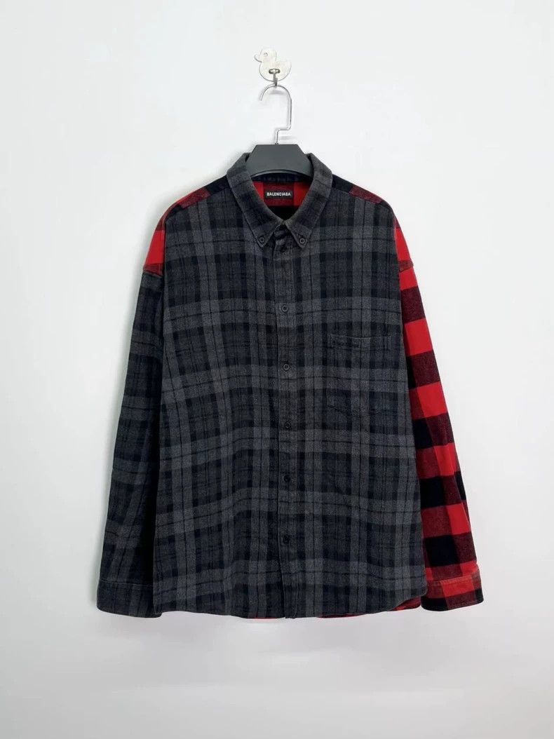 Balenciaga Balenciaga size 39 Black and red two-tone patchwork plaid Size US M / EU 48-50 / 2 - 1 Thumbnail