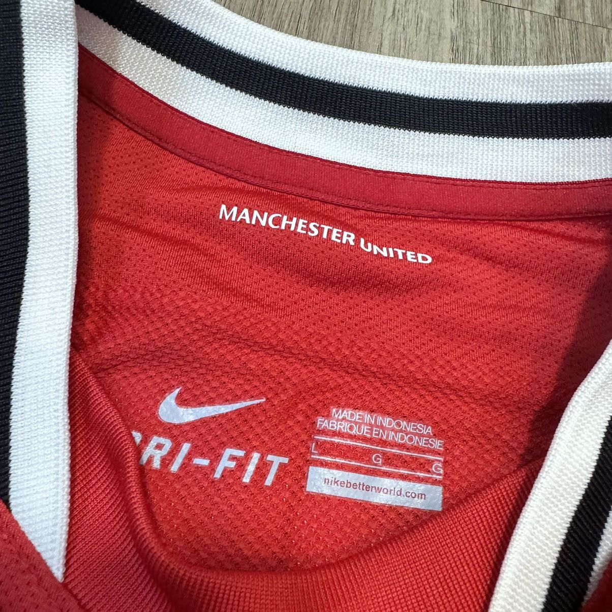 Other Manchester United 11/12 home shirt #14 Chicharito Size US L / EU 52-54 / 3 - 6 Thumbnail