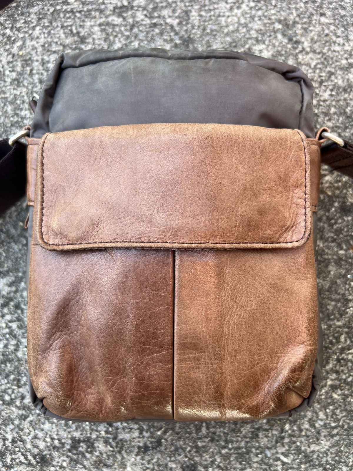 Vintage × Yohji Yamamoto Vintage Yohji Yamamoto Y’saccs Hybrid Patina Leather Wax Bag Size ONE SIZE - 9 Thumbnail