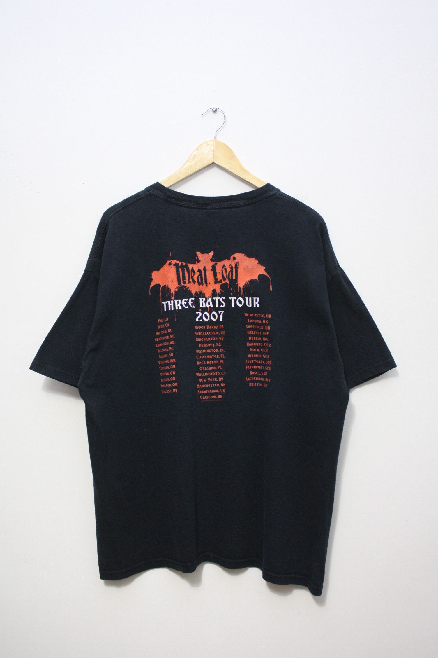 Band Tees MeatLoaf Three Bats Tour 2007 Black T-Shirt XL Size US XL / EU 56 / 4 - 3 Thumbnail