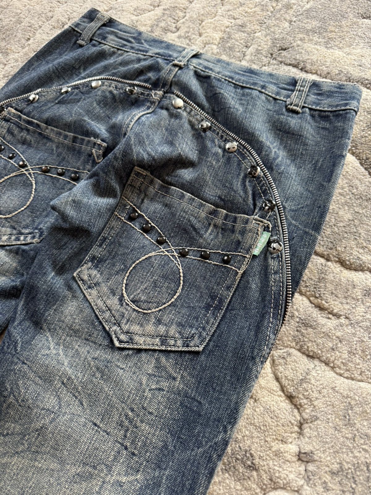 Le Grande Bleu (L.G.B.) T.S.H.H Japan Avant Garde Studded Zipper Denim Jeans Size US 28 / EU 44 - 14 Thumbnail