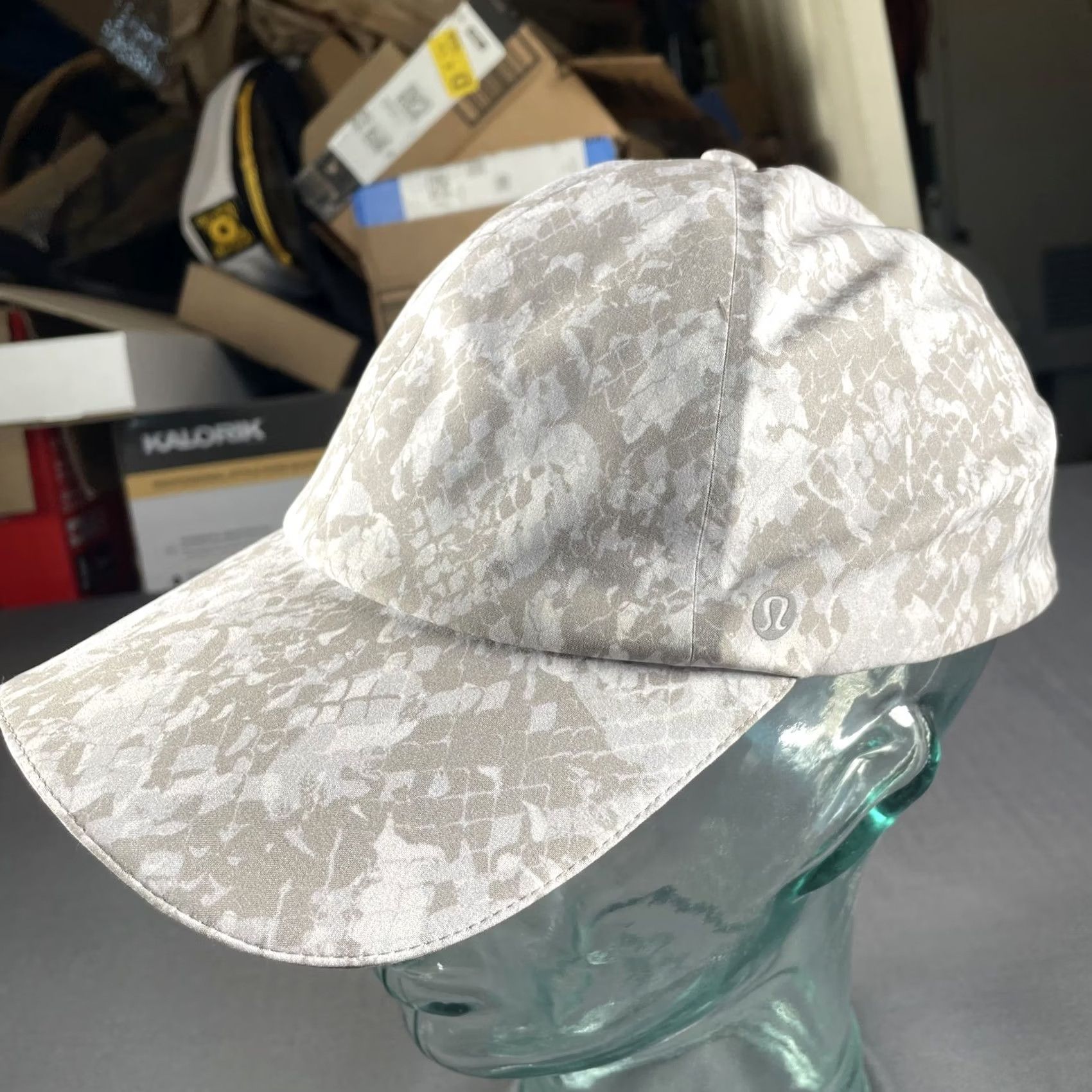 Lululemon VINTAGE? No. Size ONE SIZE - 2 Thumbnail