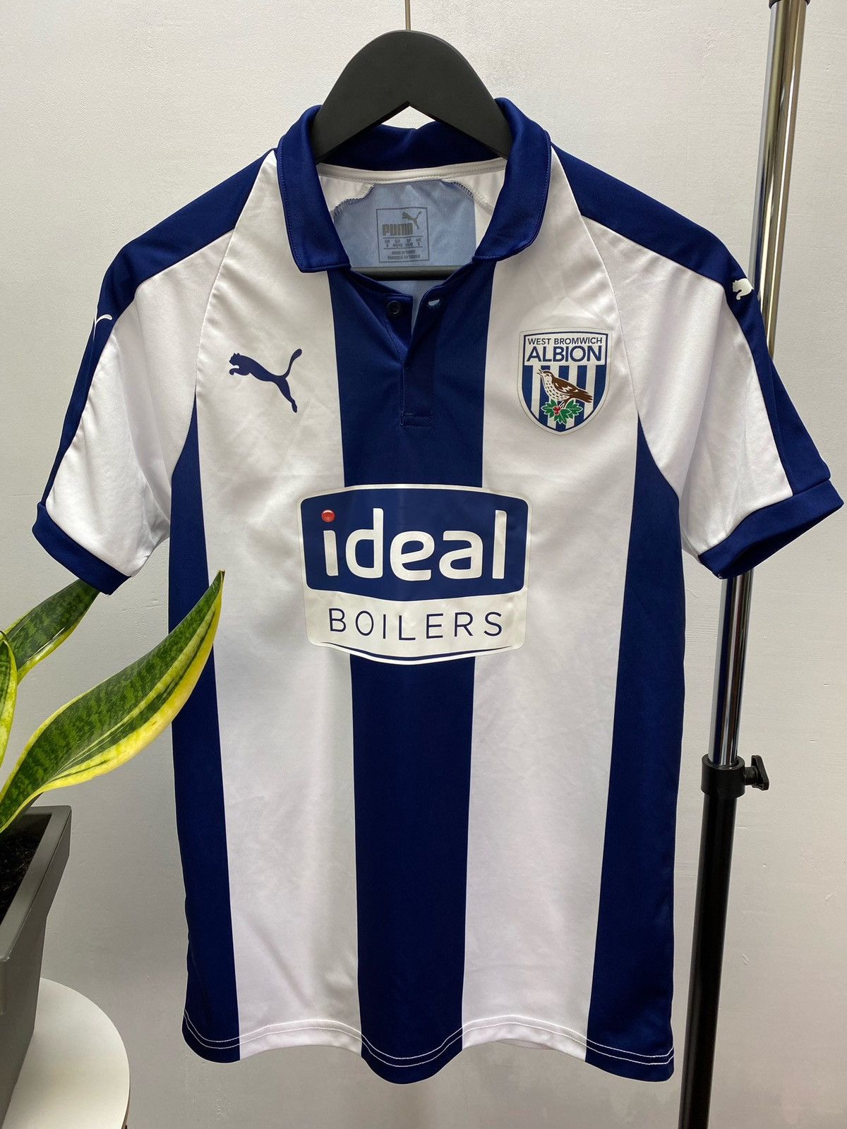 Puma West Bromwich Albion 2018 2019 Puma home soccer jersey Size US S / EU 44-46 / 1 - 6 Thumbnail