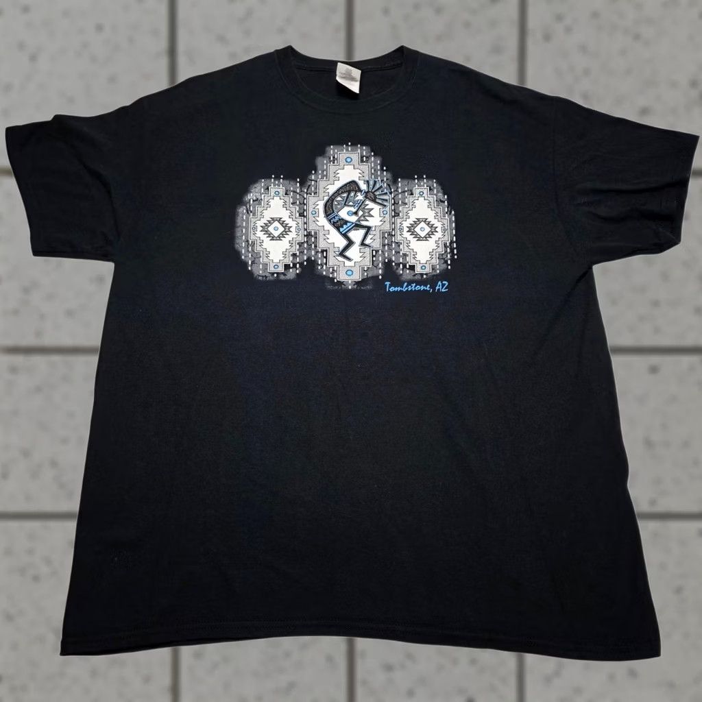 Gildan Kokopelli Southwestern Tribal Art Arizona T-Shirt Men's XL Shimmer Graphic Size US XL / EU 56 / 4 - 1 Thumbnail