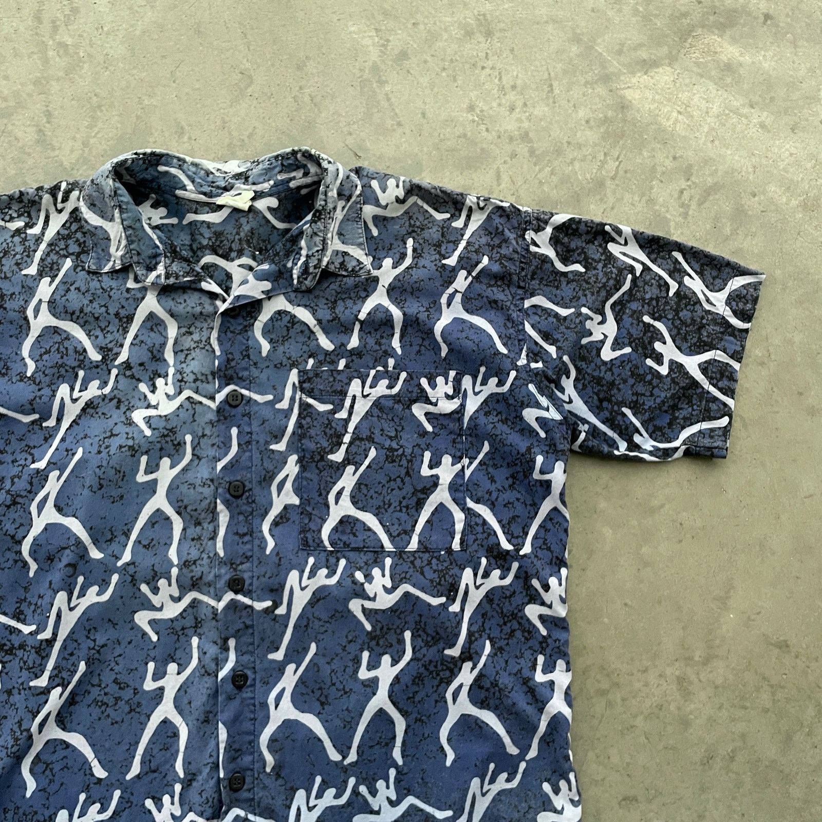 Vintage Vintage Bali Art Navy Patterned Button Up Shirt Size US M / EU 48-50 / 2 - 3 Thumbnail