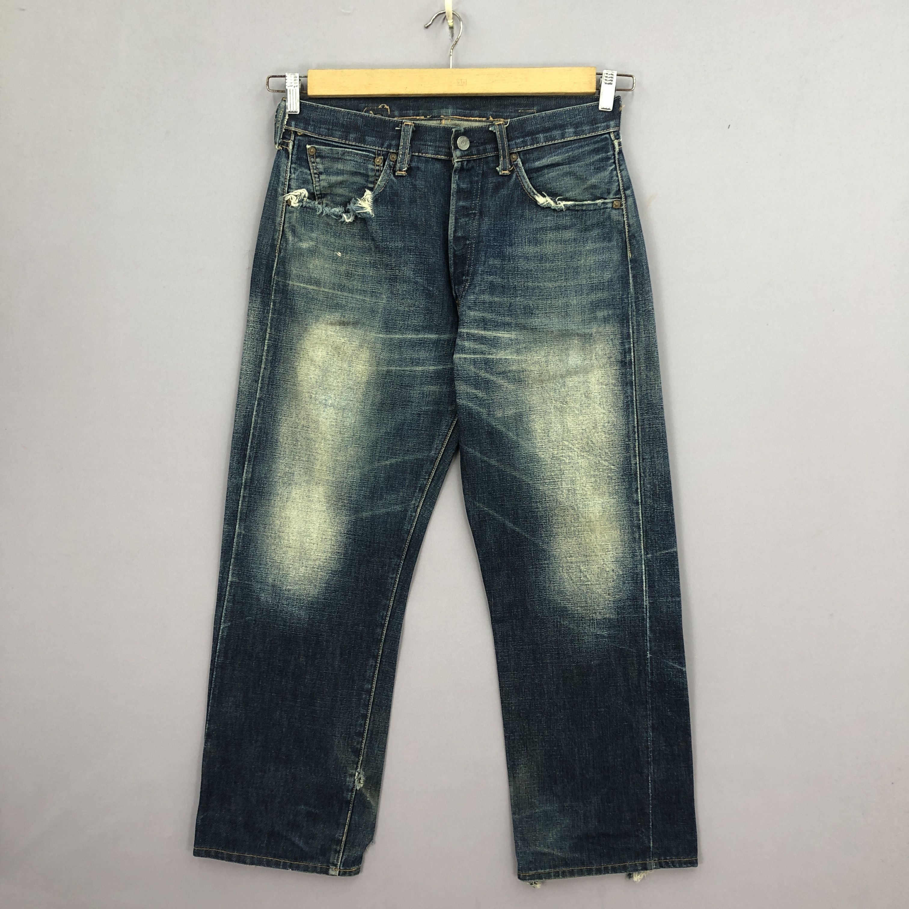 Levi's Vintage Levis 501 Selvedge Jeans Levi's Buckle Back Denim Size US 30 / EU 46 - 1 Thumbnail