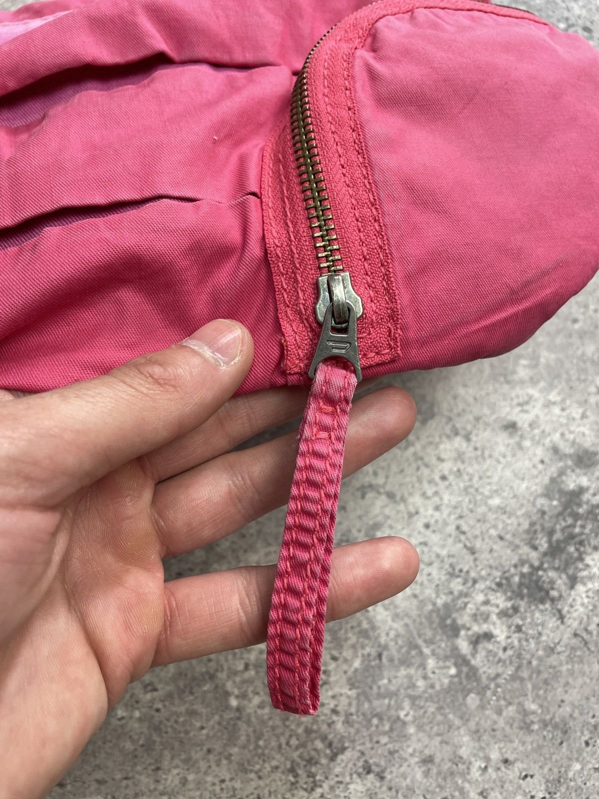 Diesel Vintage Dieslel Bag Y2K Sling bag Messenger Pink 00s Size ONE SIZE - 9 Thumbnail