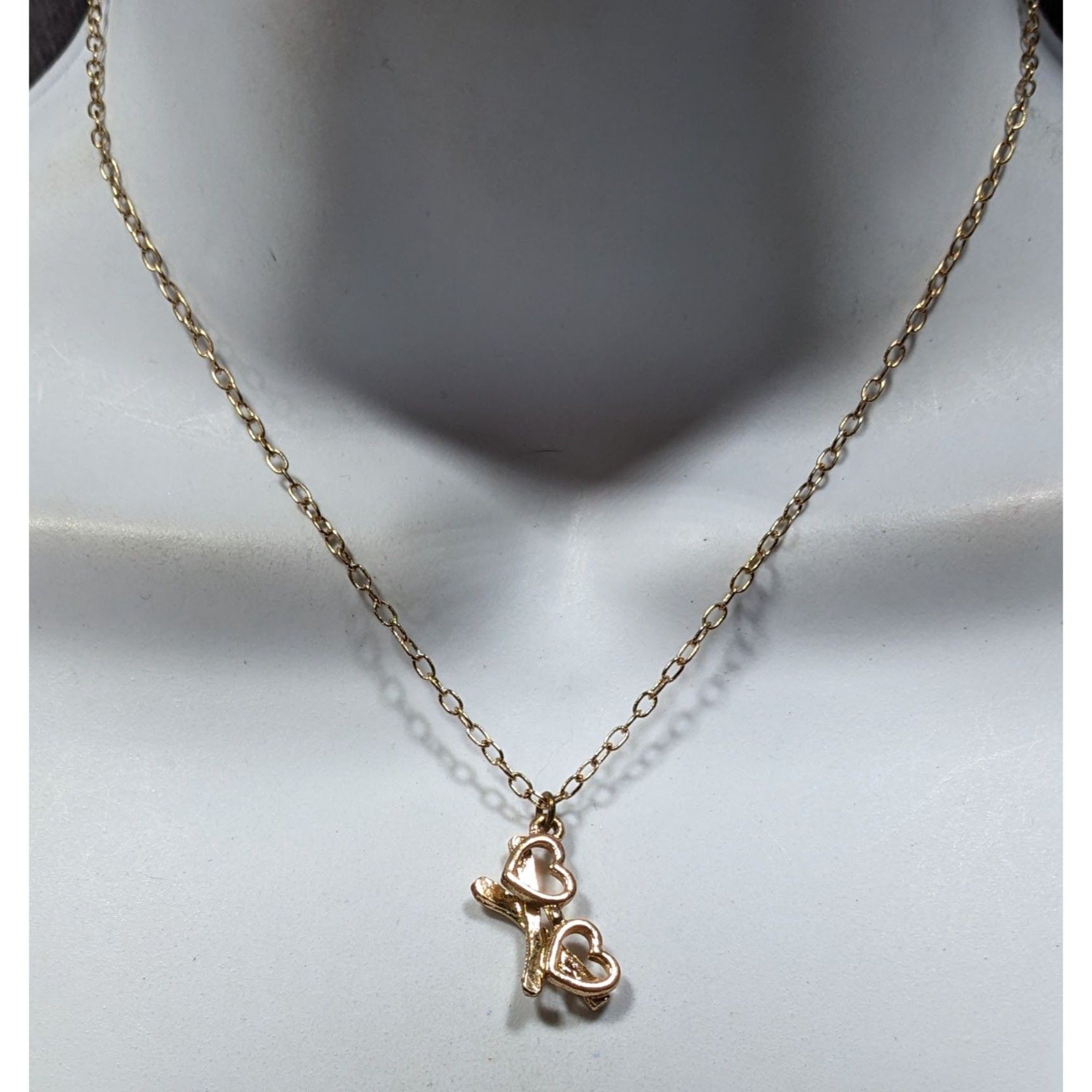 Other Vintage Avon Heart Gold Tone Pendant Necklace Size ONE SIZE - 4 Thumbnail