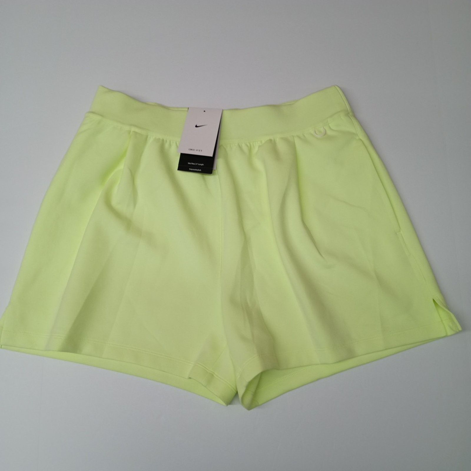 Nike Nike Dri-FIT 24.7 Shorts Women's L Light Yellow Green Size 32" / US 10 / IT 46 - 1 Thumbnail