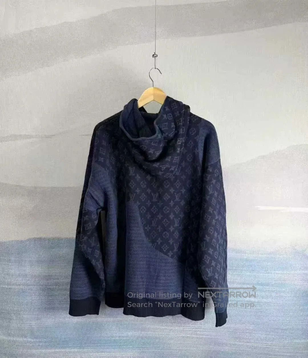 Louis Vuitton louis vuitton blue logo hooded sweatshirt. Size US L / EU 52-54 / 3 - 3 Thumbnail