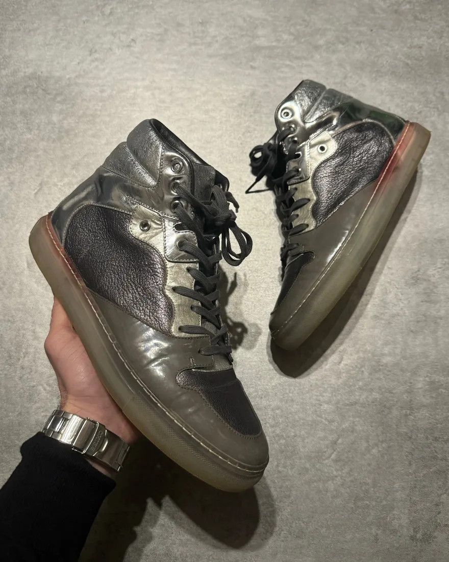 WEB限定お買い得商品の新着アイテム High Runner Balenciaga Balenciaga Top Black/White Sneakers ウイスキー