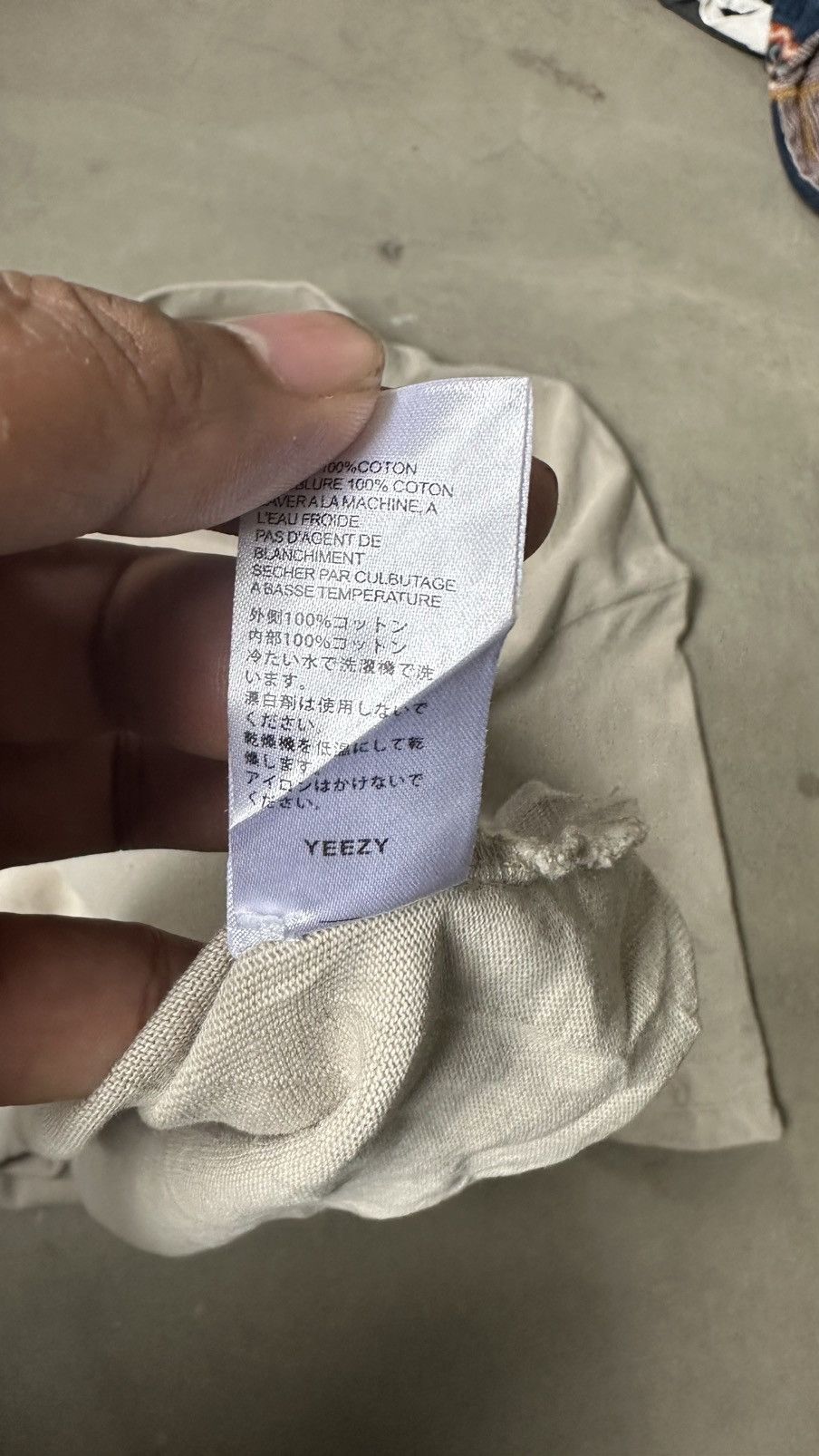 Vintage YEZZY KANYE WEST TRUST GOD SUNDAY SERVICES CROPPED TEE Size US L / EU 52-54 / 3 - 6 Thumbnail