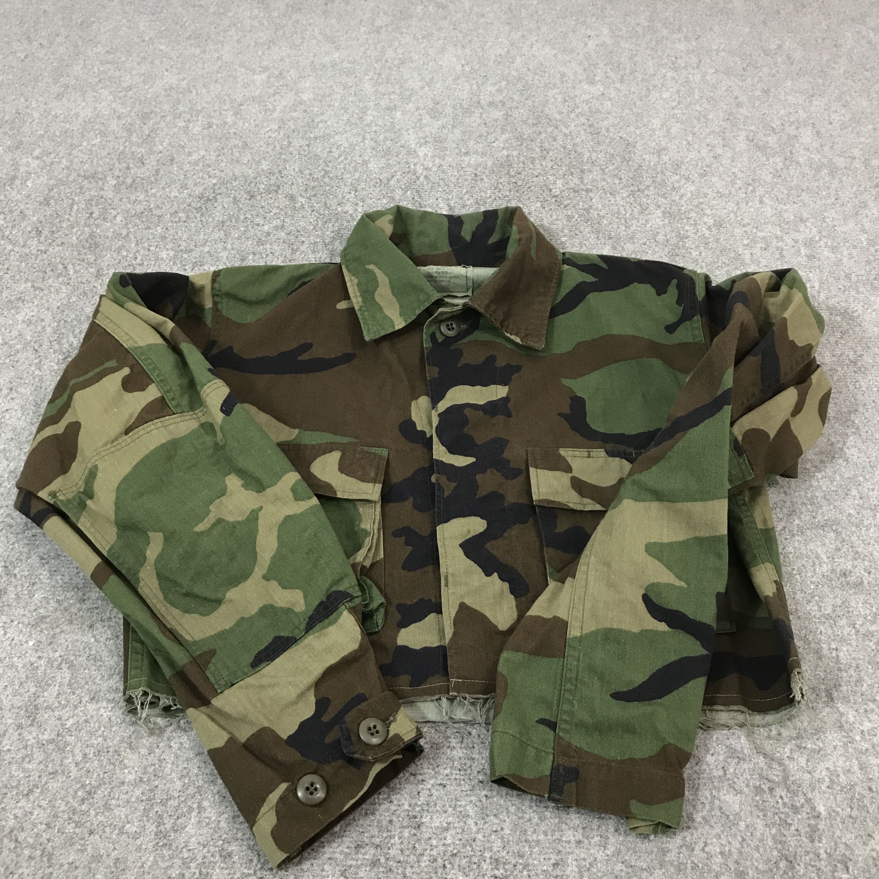 Japanese Brand × Vintage VINTAGE US ARMY USMC CAMO CROPPED STYLE JACKET Size US M / EU 48-50 / 2 - 8 Thumbnail
