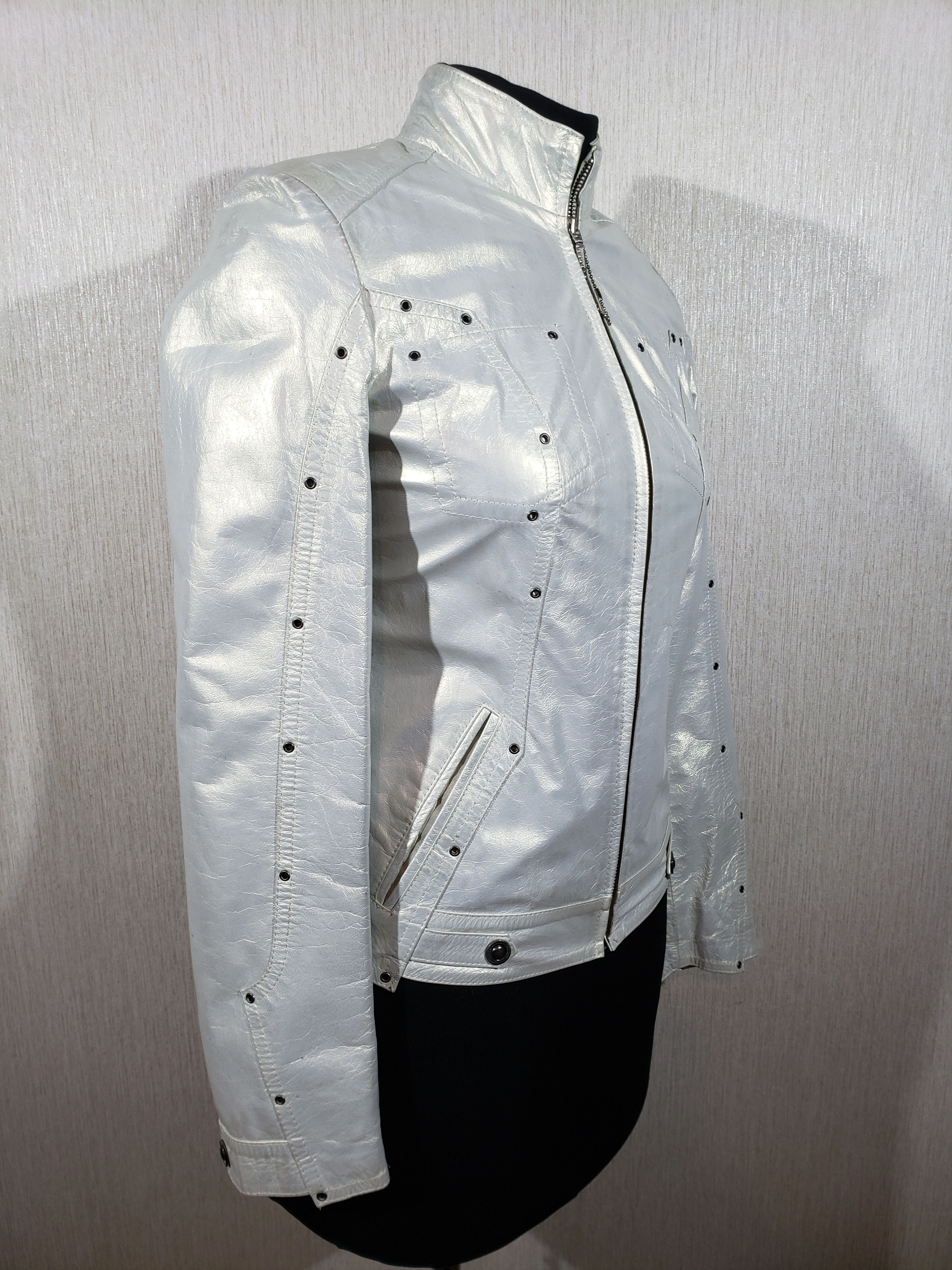 Other Stylish women's silver leather jacket. Size M / US 6-8 / IT 42-44 - 2 Thumbnail