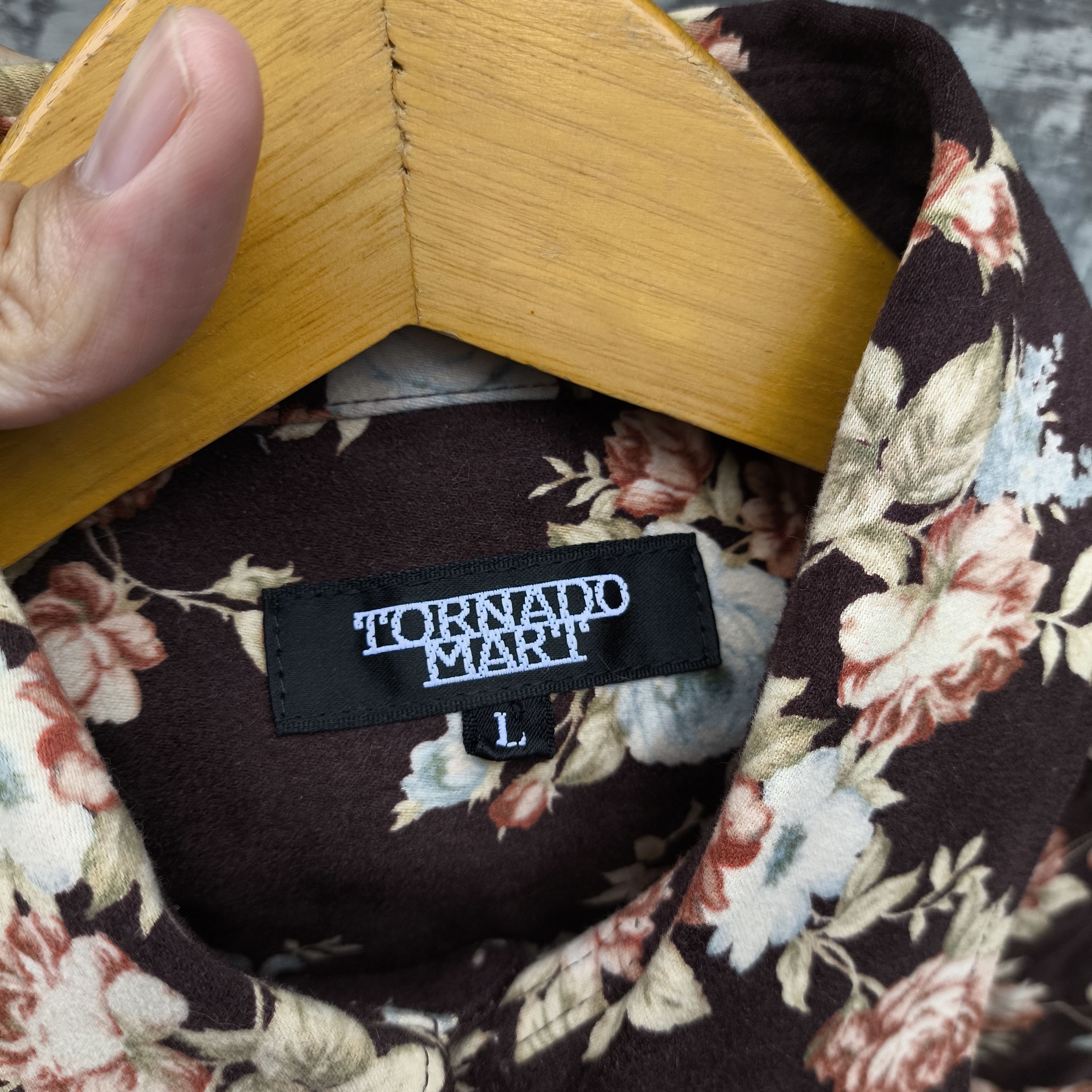 14th Addiction Bundle 2 tornado mart shirt floral+white Size US S / EU 44-46 / 1 - 11 Thumbnail