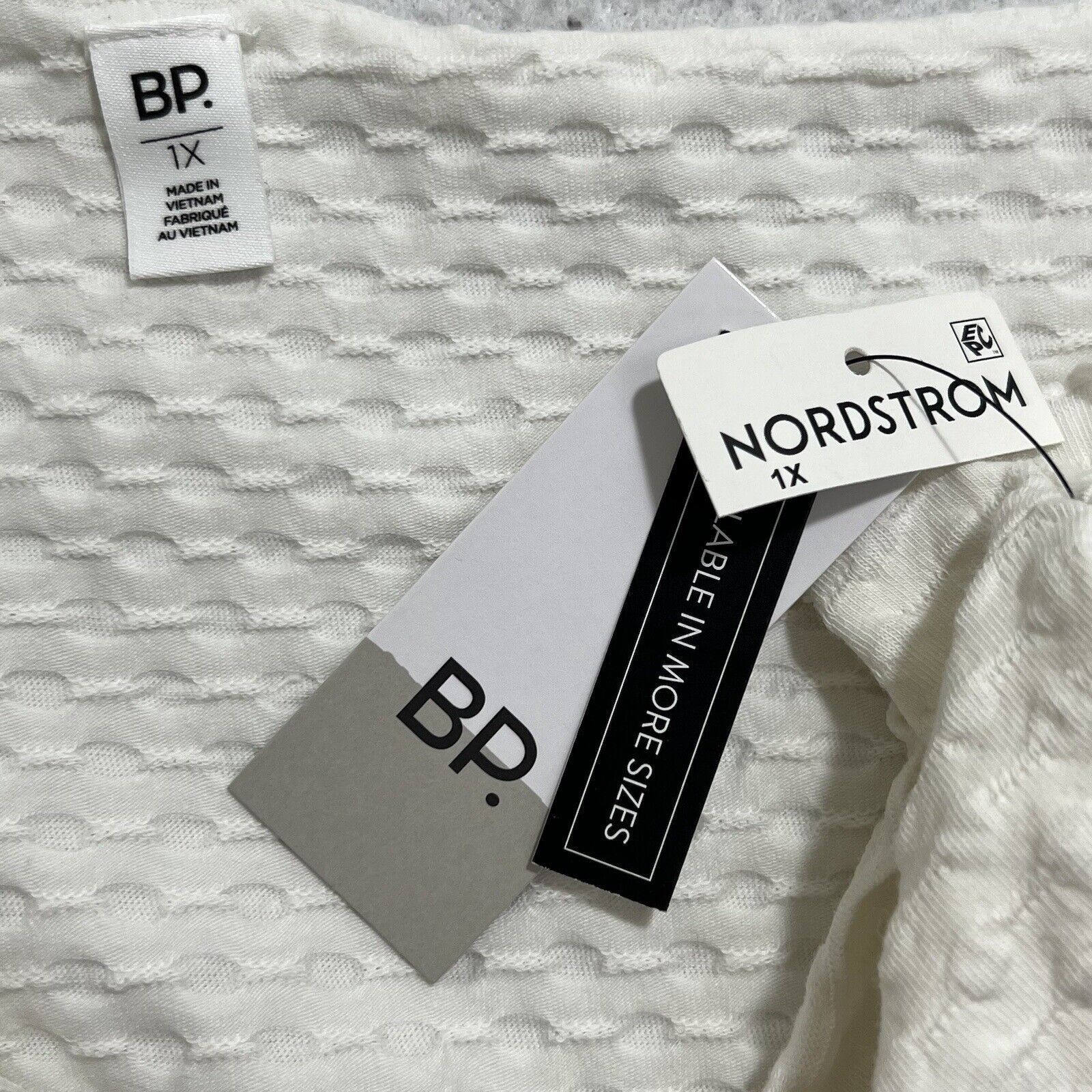 Nordstrom BP Off Shoulder Ivory Crop Top Lettuce Hem Shirt Size XL / US 12-14 / IT 48-50 - 2 Thumbnail