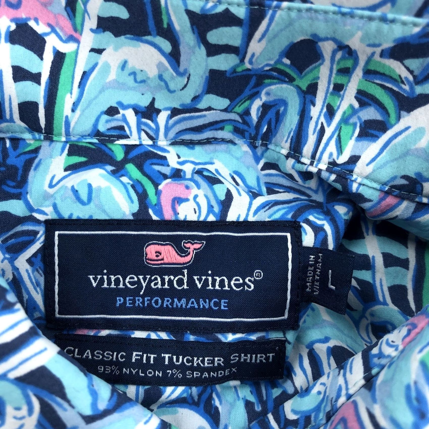 Vineyard Vines VINEYARD VINES Men's L Performance Tucker Flamingo Button-Down Shirt Shirt Adults Short Sleeve Embroidered Logo Pockets Tropical Beach 90s? Size US L / EU 52-54 / 3 - 4 Thumbnail