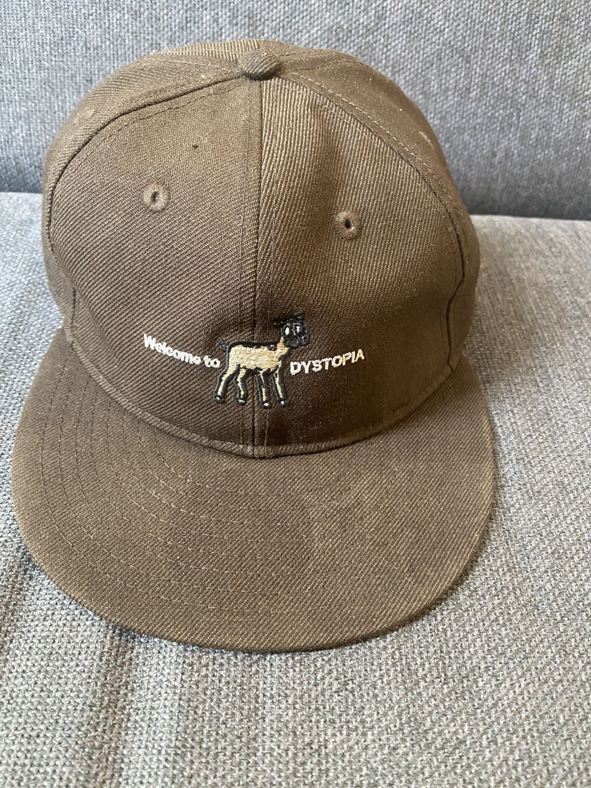 Japanese Brand × Jun Takahashi × Undercover UNDERCOVER X NEW ERA WELCOME TO DYSTOPIA CAP Size ONE SIZE - 1 Thumbnail