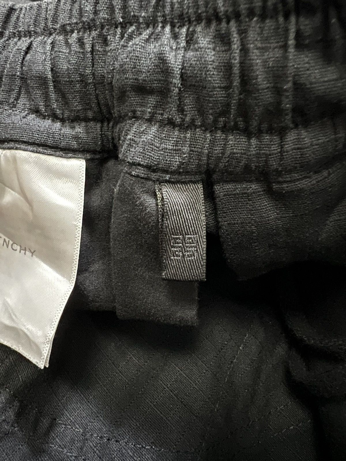 Givenchy Givenchy - Mesh Panel Multi-Pocket Cargo Pants Size US 30 / EU 46 - 15 Thumbnail