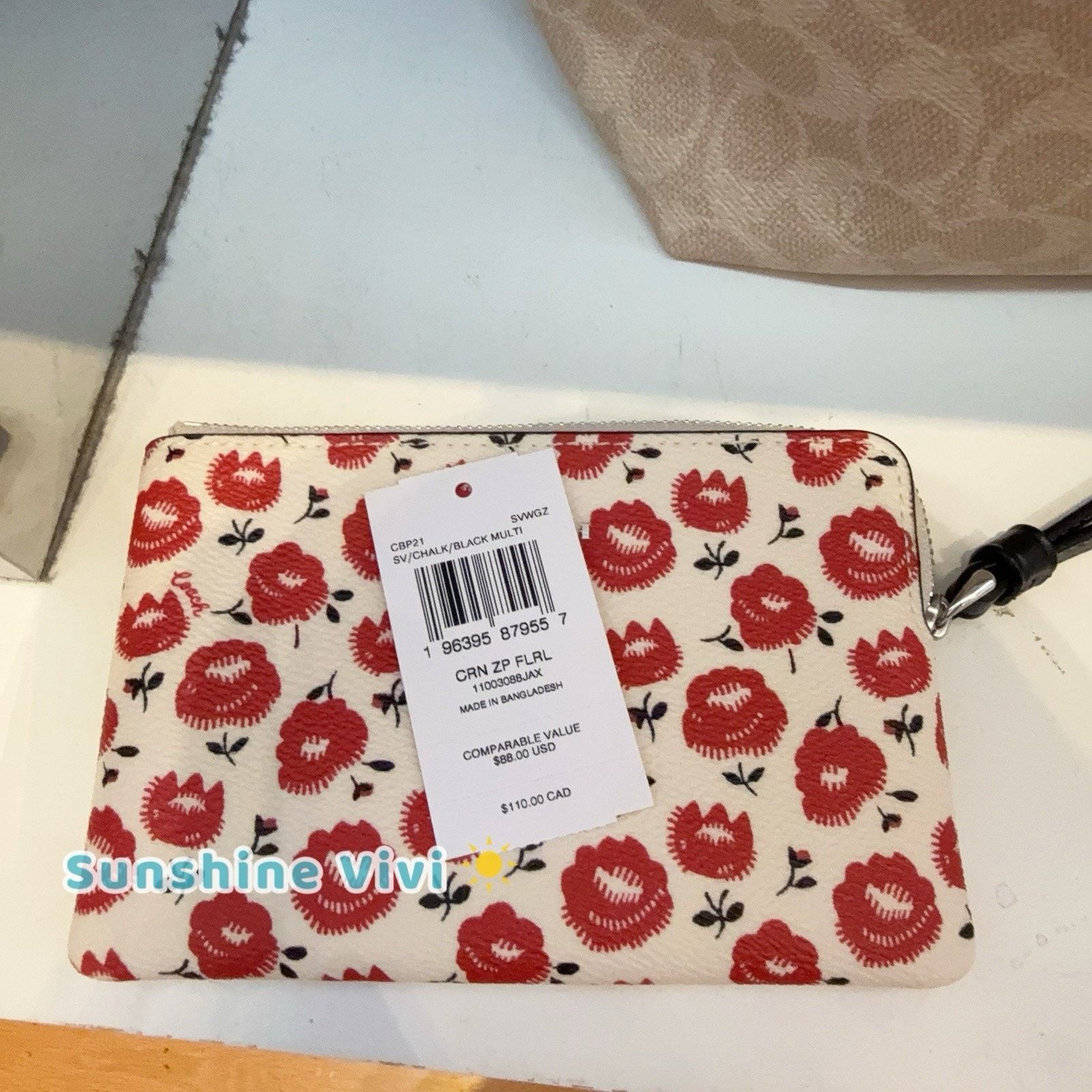 Coach NWT Coach Outlet Corner zip wristlet floral CBP21 Size ONE SIZE - 3 Thumbnail