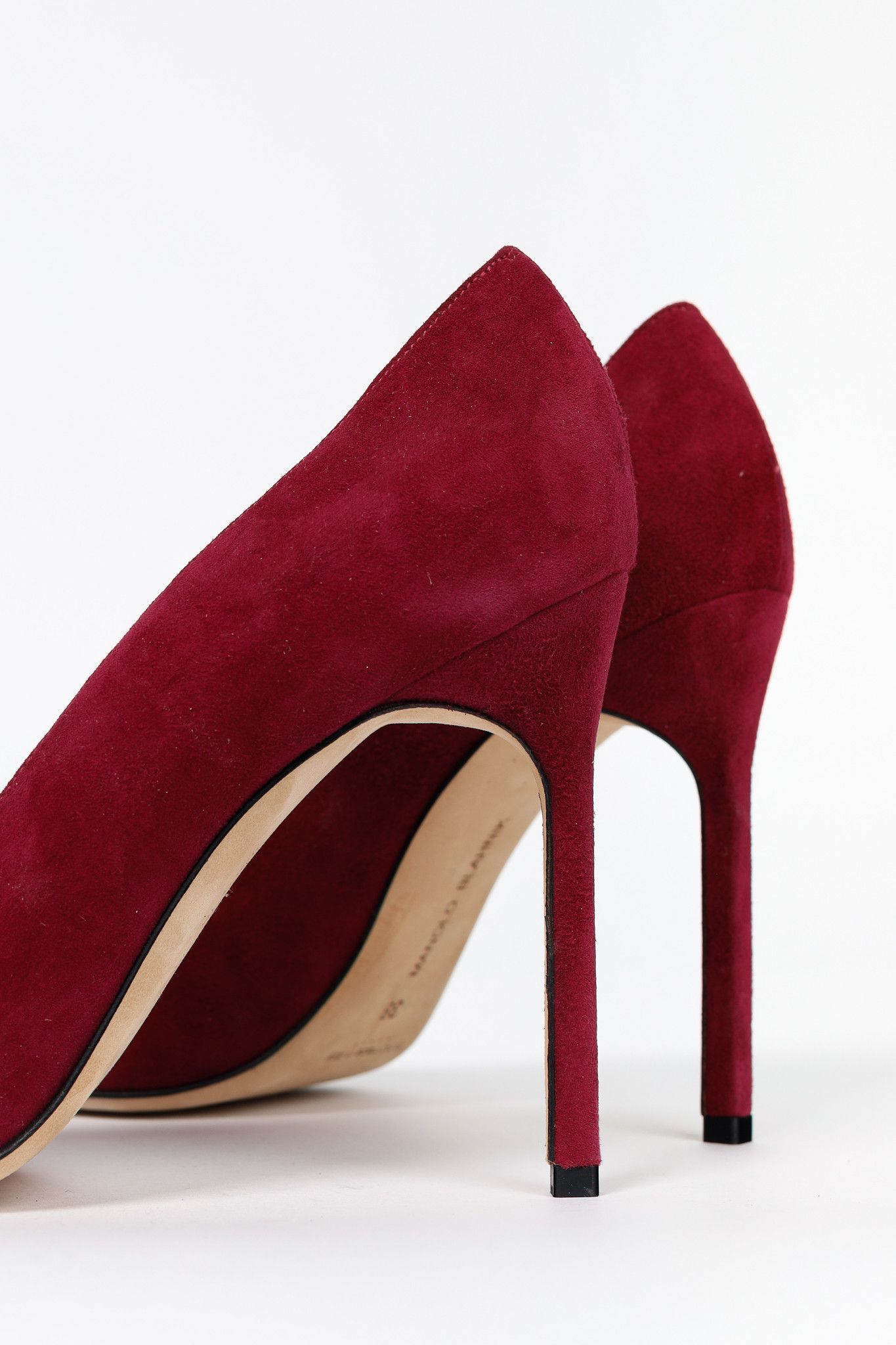 Manolo Blahnik Manolo Blahnik BB Fuxia Suede Pointed-Toe Pumps Size US 7.5 / IT 37.5 - 7 Thumbnail