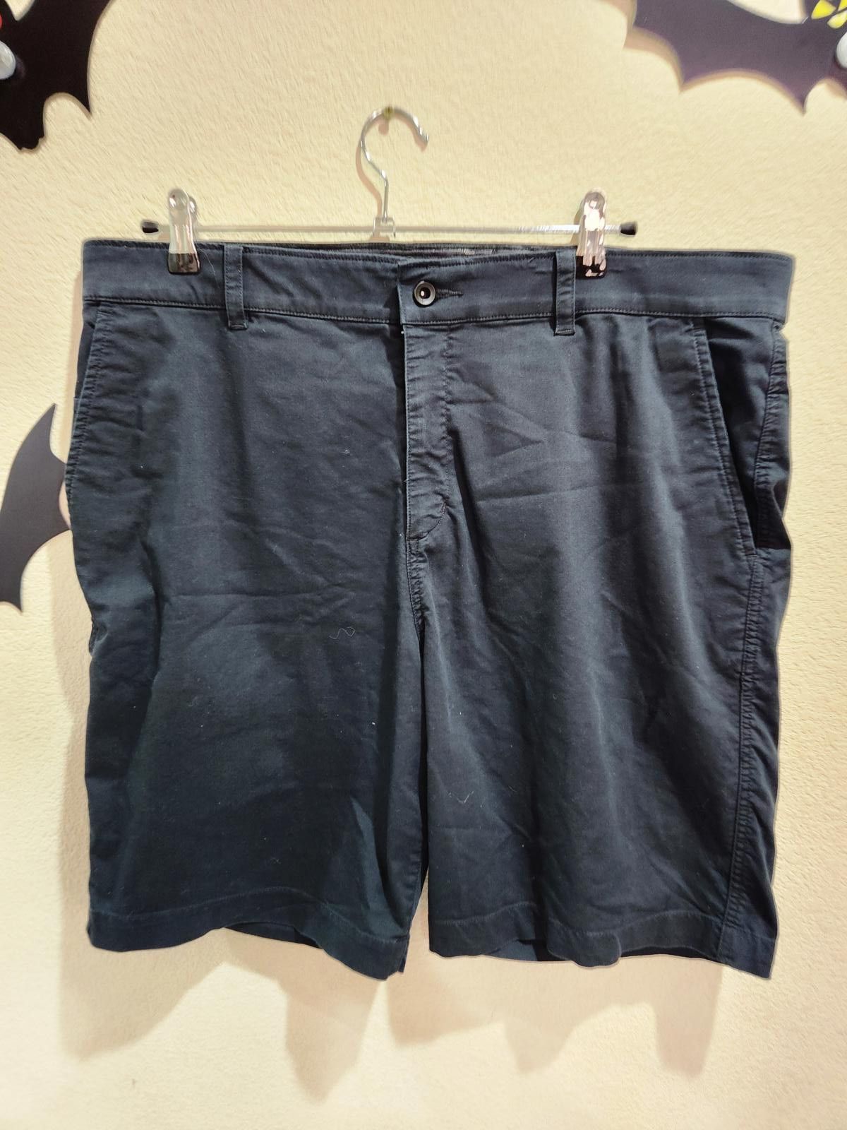 Nike Nike Dri-Fit UV UPF40+ Chino Golf Shorts Men 38 Black Size US 32 / EU 48 - 1 Thumbnail