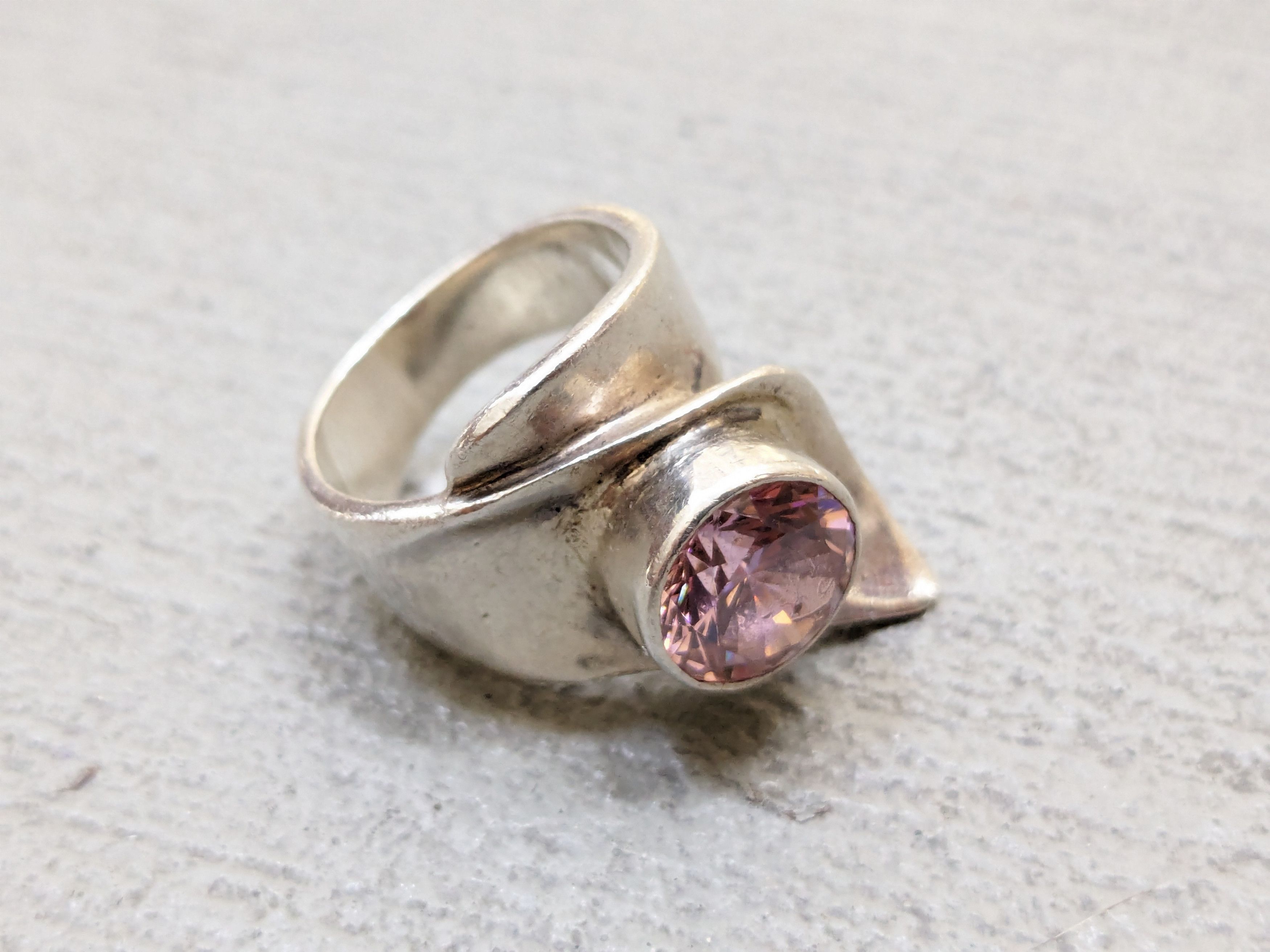 Jewelry Vintage Sterling Silver Ring Pink Topaz Size 6.75 Modern Size ONE SIZE - 9 Thumbnail
