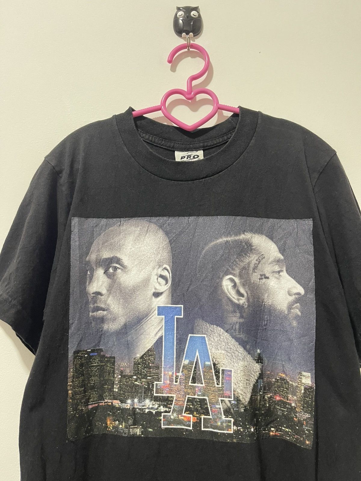 Vintage KOBE BRYANT X NIPSEY HUSSLE Los Angeles LA Graphic Tee Size US S / EU 44-46 / 1 - 2 Thumbnail