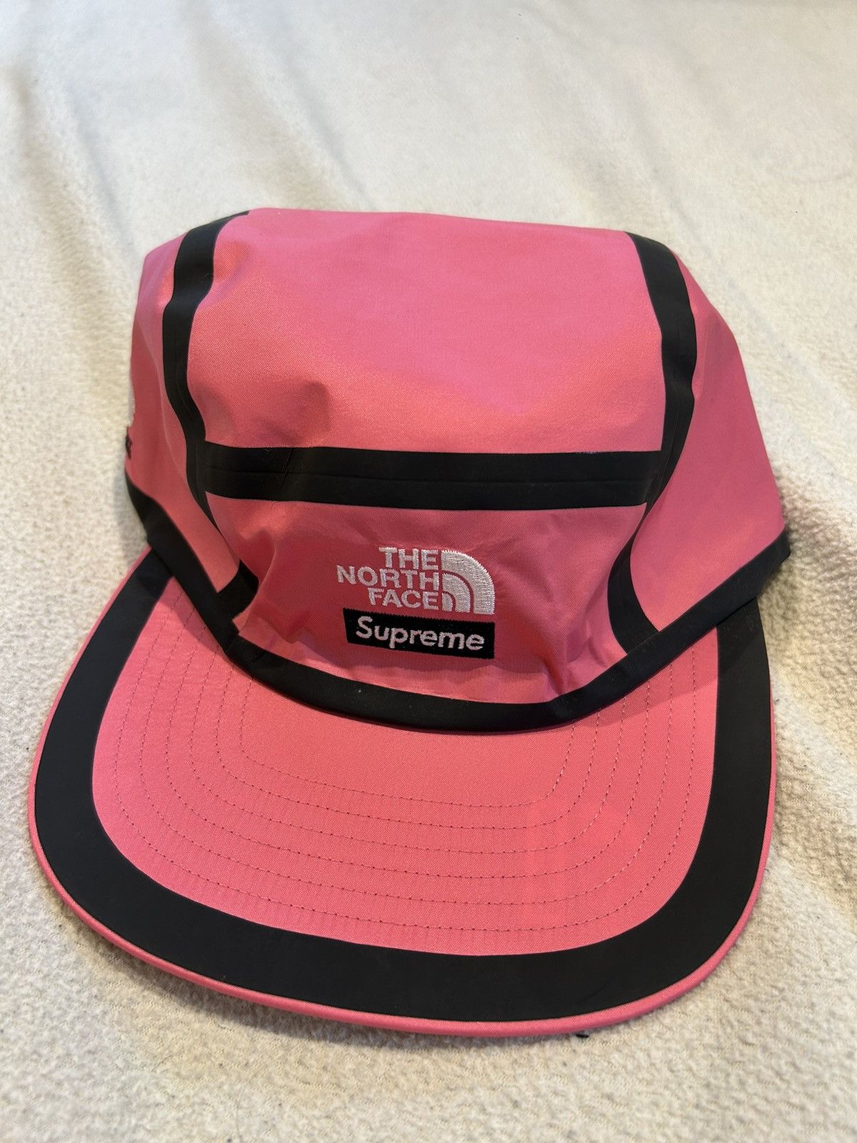 Supreme × The North Face Supreme x The North Face OTR Tape Hat Size ONE SIZE - 1 Thumbnail
