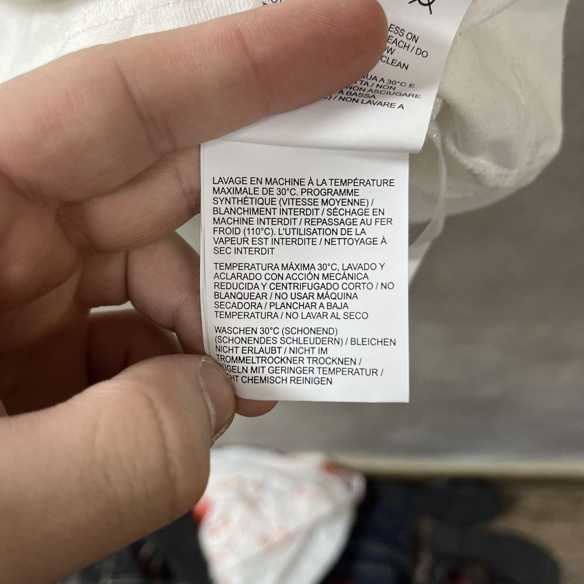 Off White T-shirt Big Logo