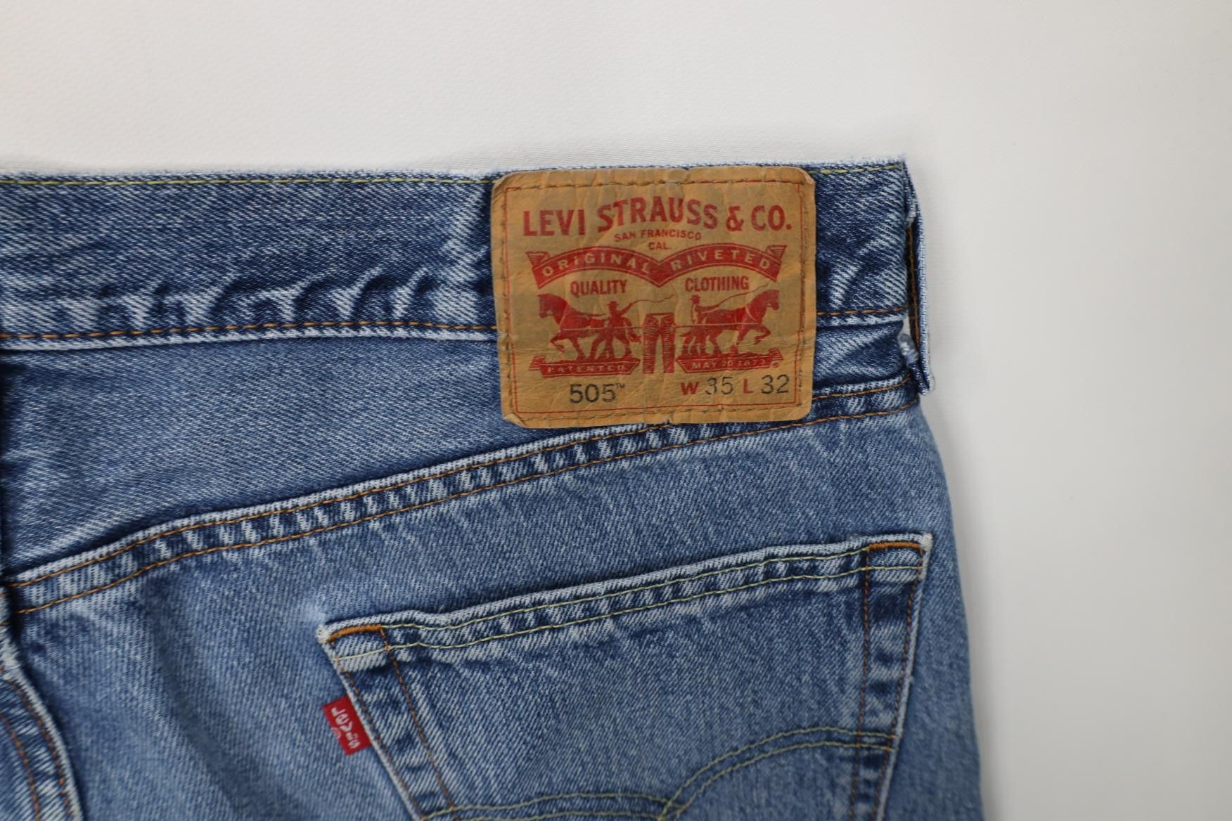 Levi's Vintage Y2K Levis 505 Regular Straight Leg Denim Jeans Blue Size US 35 - 17 Thumbnail