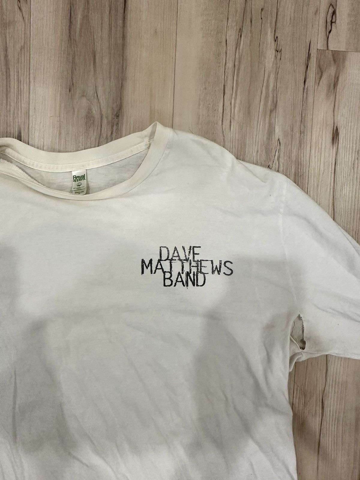 Vintage Dave Matthews Band Vintage White XL small rip Size US XL / EU 56 / 4 - 4 Thumbnail