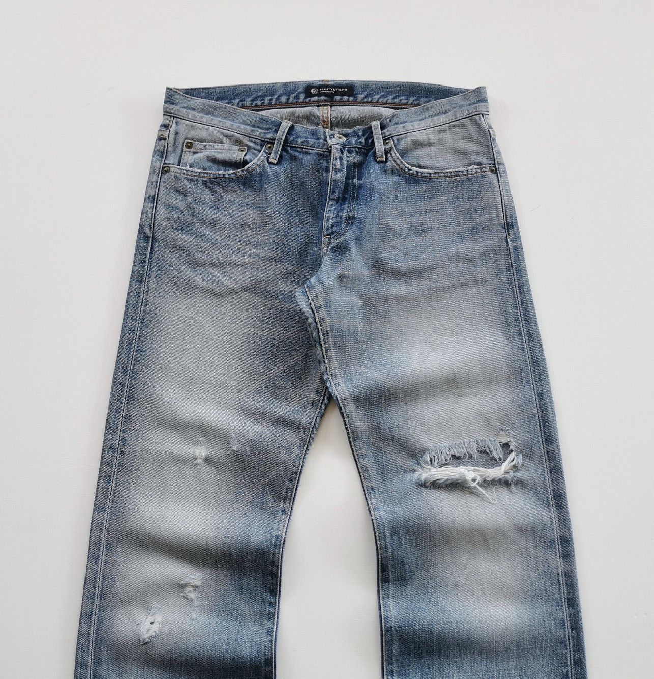 BEAUTY&YOUTH Beauty & Youth Japan Distressed Denim Jeans Size US 31 - 2 Thumbnail