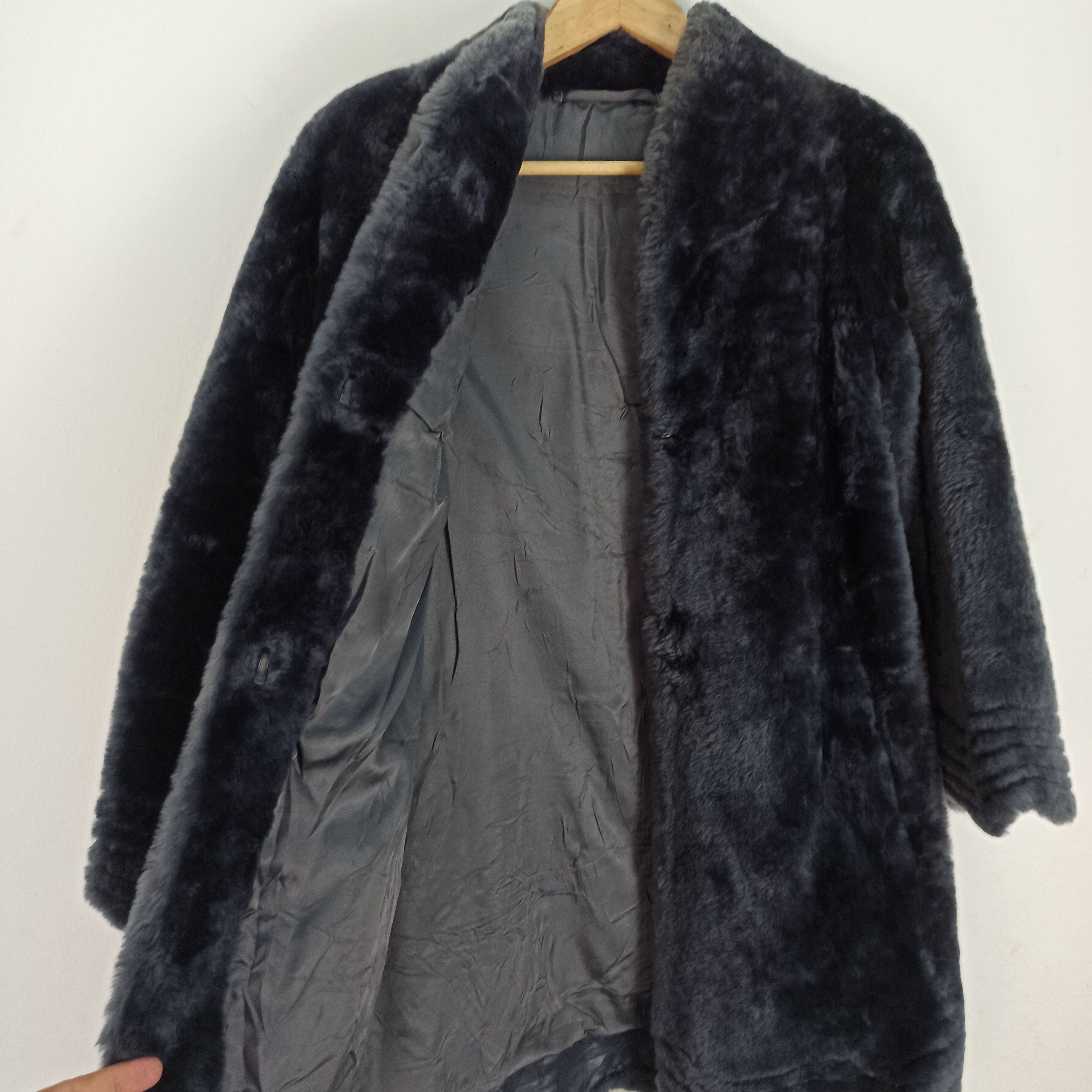 Bally 🔥 STEALS🔥 Rare Bally Italy Fur Jacket Size M / US 6-8 / IT 42-44 - 10 Thumbnail