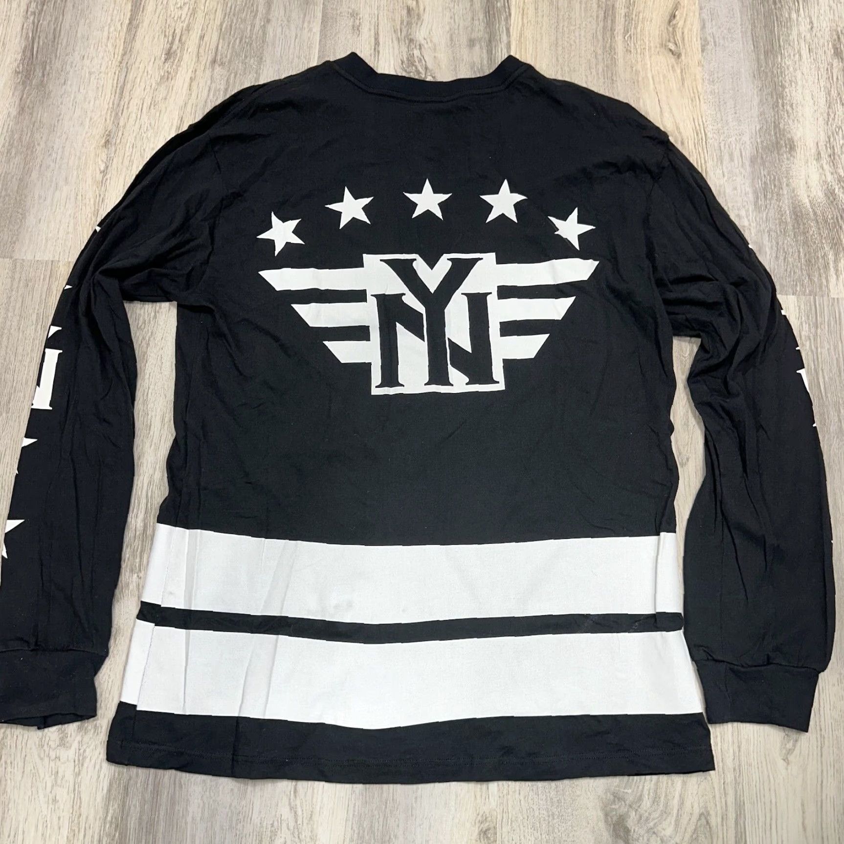 Spell Momentus Black White Long Sleeve Shirt Pullover Men's L Spelled Out Stars NY Minimalist 90s? Size US L / EU 52-54 / 3 - 3 Thumbnail