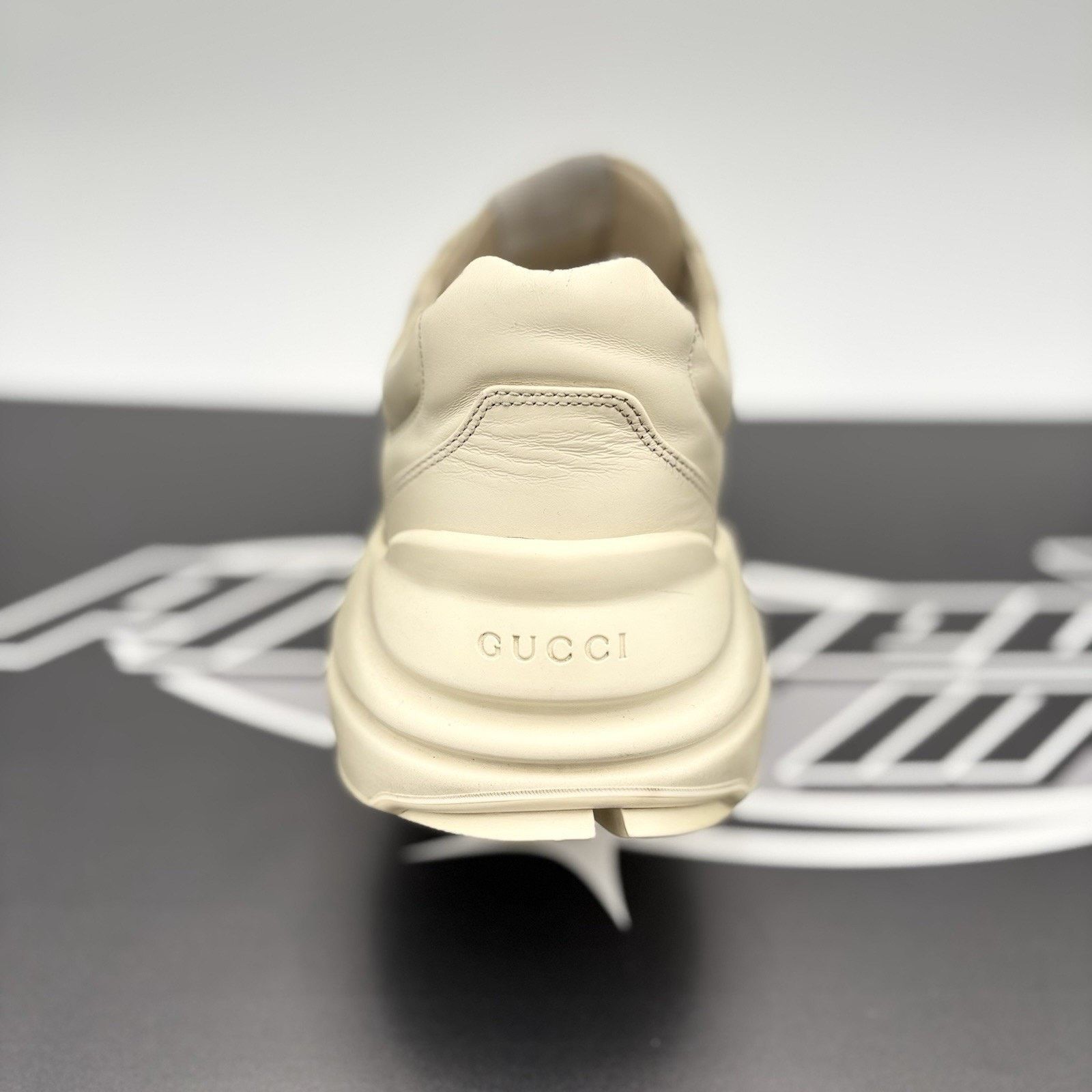 Gucci Gucci Rhyton GG ‘ Hawaii Ivory Multi ’ | GOOD CONDITION! Size US 9.5 / EU 42-43 - 12 Thumbnail