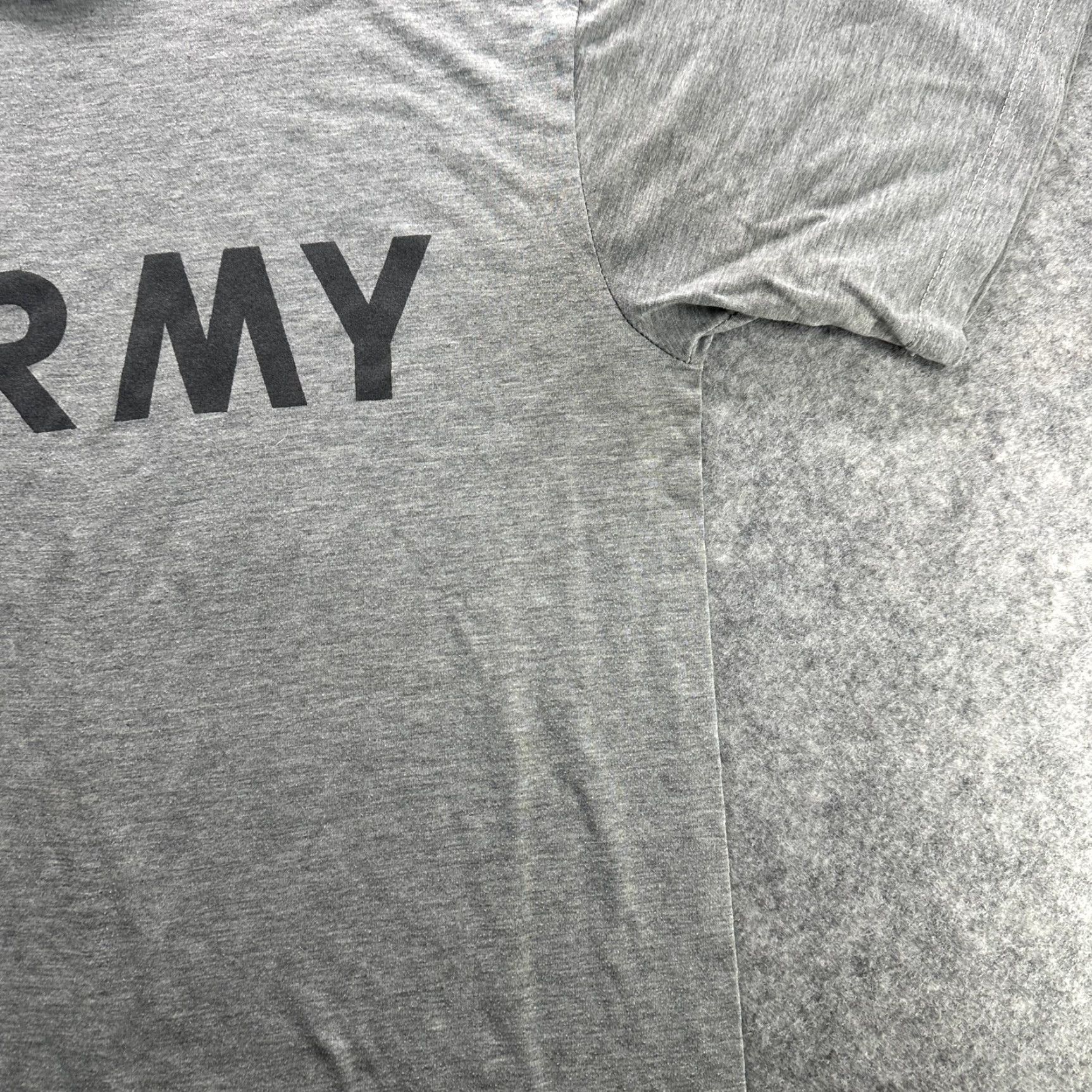 Vintage VINTAGE Army Shirt Mens Medium Gray Physical Training PT 100% Polyester Graphic Tee Size US M / EU 48-50 / 2 - 6 Thumbnail
