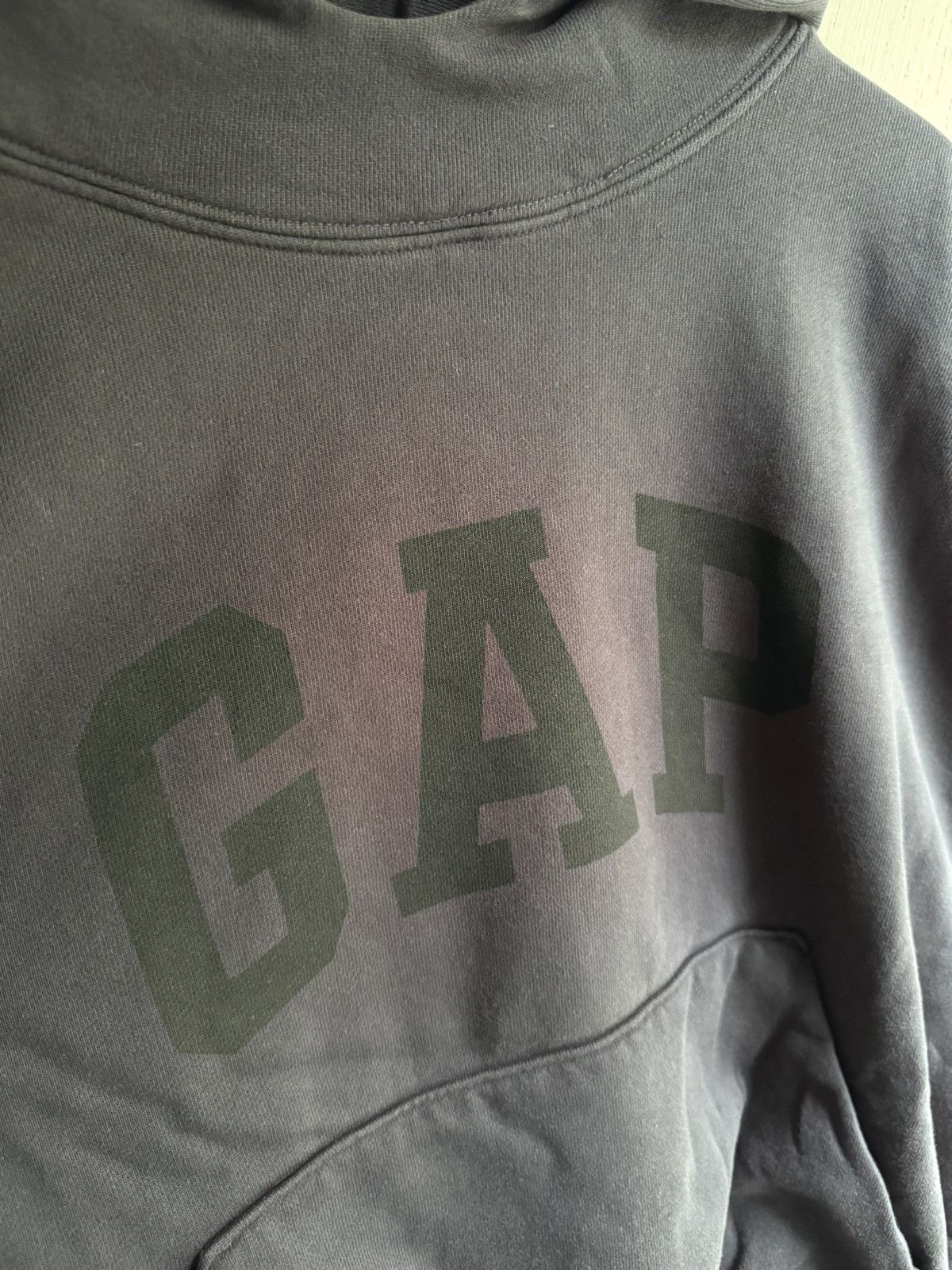 Balenciaga × Gap × Kanye West Yeezy Gap Engineered By Balenciaga Dove Hoodie Washed Black Size US S / EU 44-46 / 1 - 4 Thumbnail