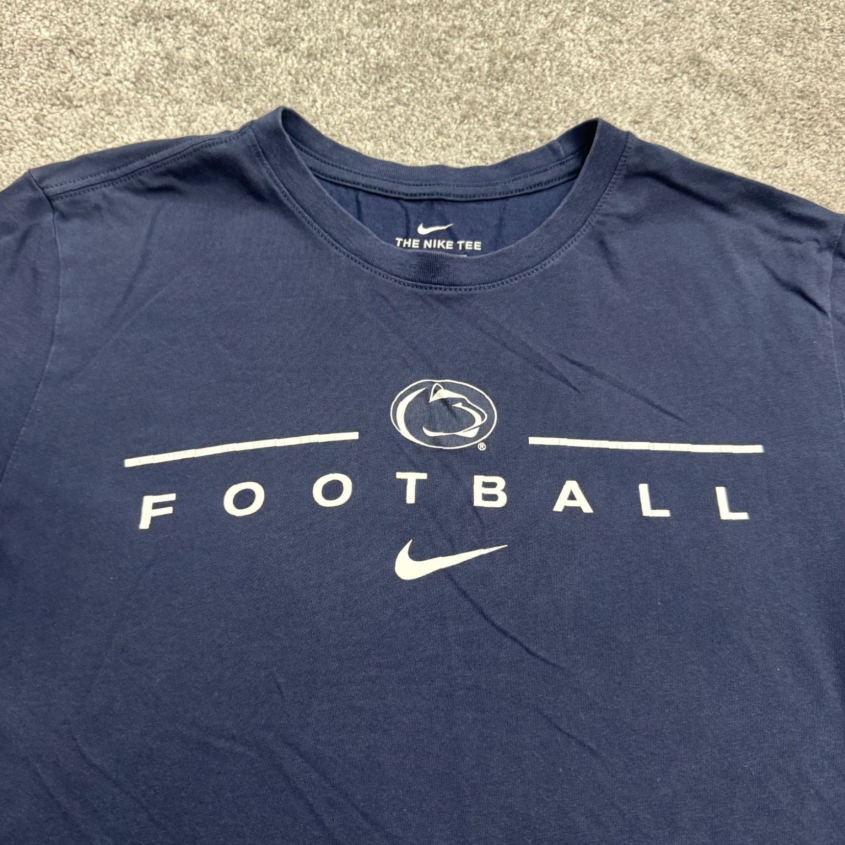 Nike Nike Dri-Fit T-Shirt Mens Medium Navy Blue Football - Nike Shirt Mens M Blue 90s? Size US M / EU 48-50 / 2 - 6 Thumbnail
