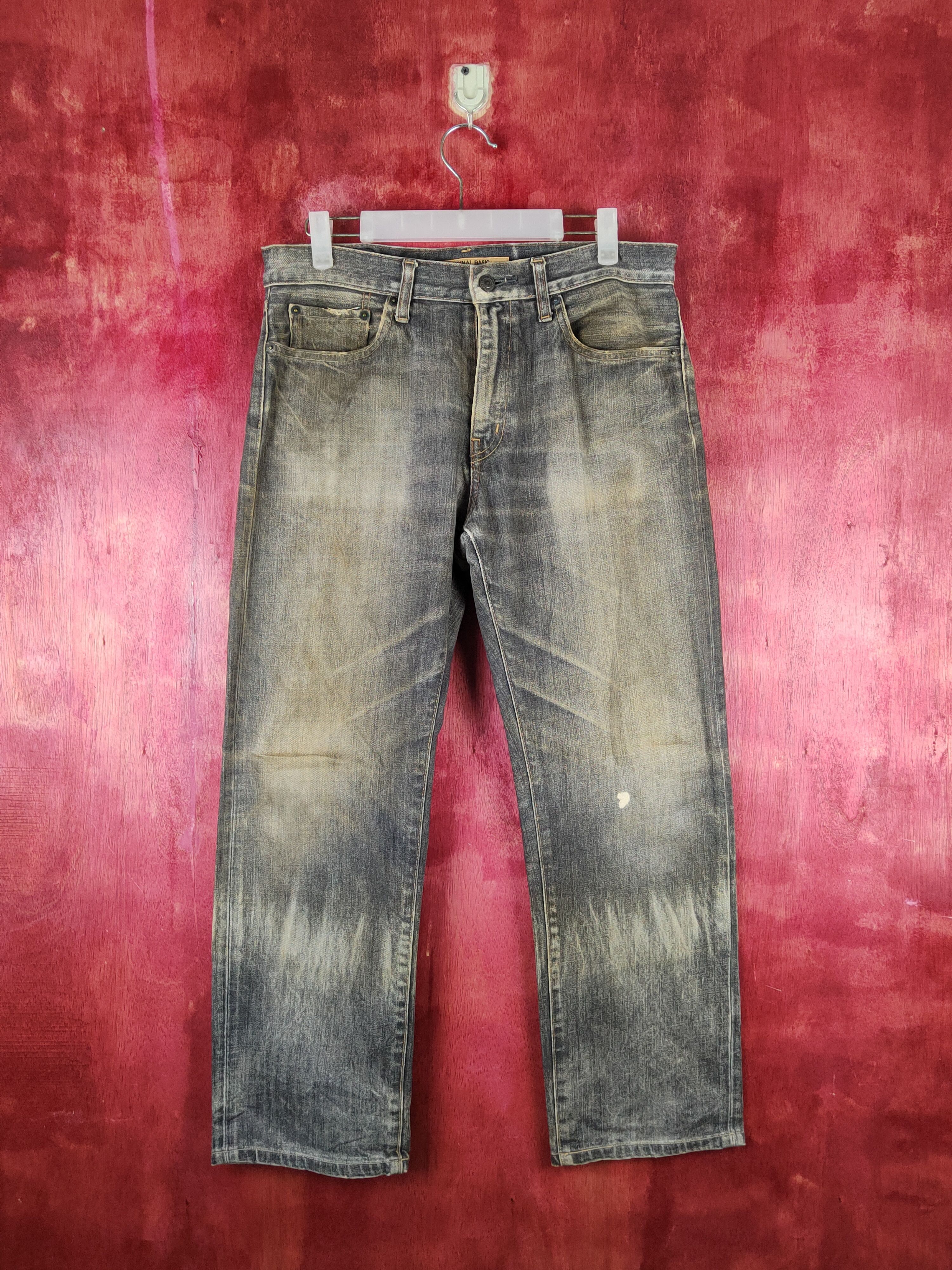 image of Vintage Dl Uniqlo Black Faded Distressed Ripped Jeans S1627 in Black Denim, Men's (Size 31)