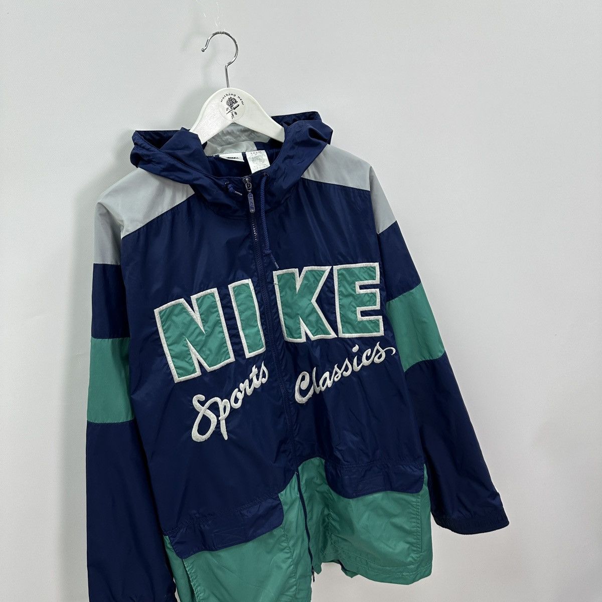 Vintage Vintage 90s Nike Embroidered logo zip up light jacket y2k og Size US L / EU 52-54 / 3 - 4 Thumbnail